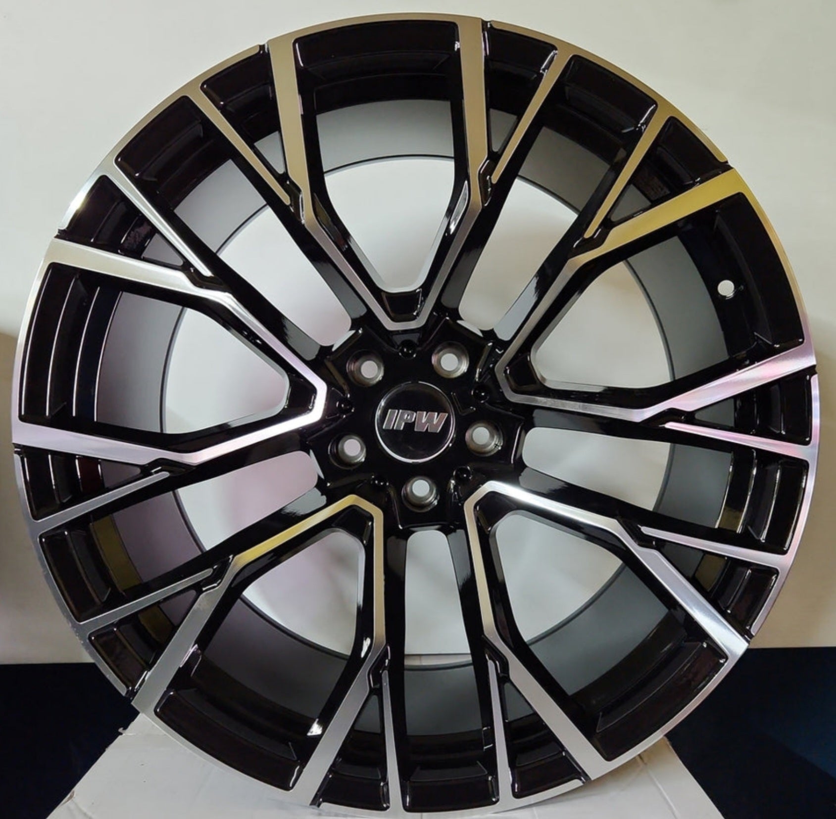 5482 RB91 22X10.5 5X120 BLACK MACHINED FACE
