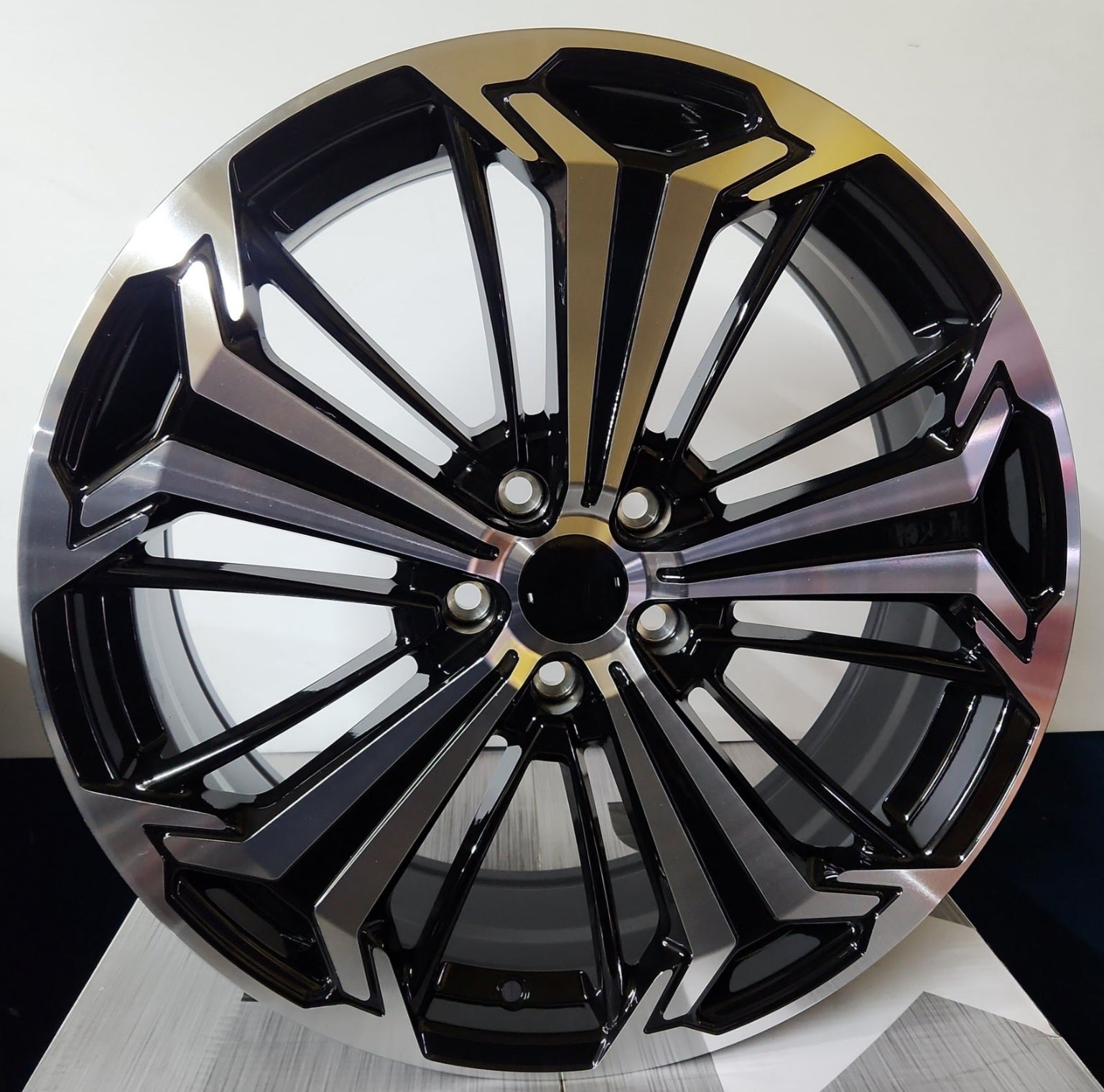 OE TOY 55894 WHEELS 20X7.5 5X114.3 GLOSS BLACK MACHINED FACE