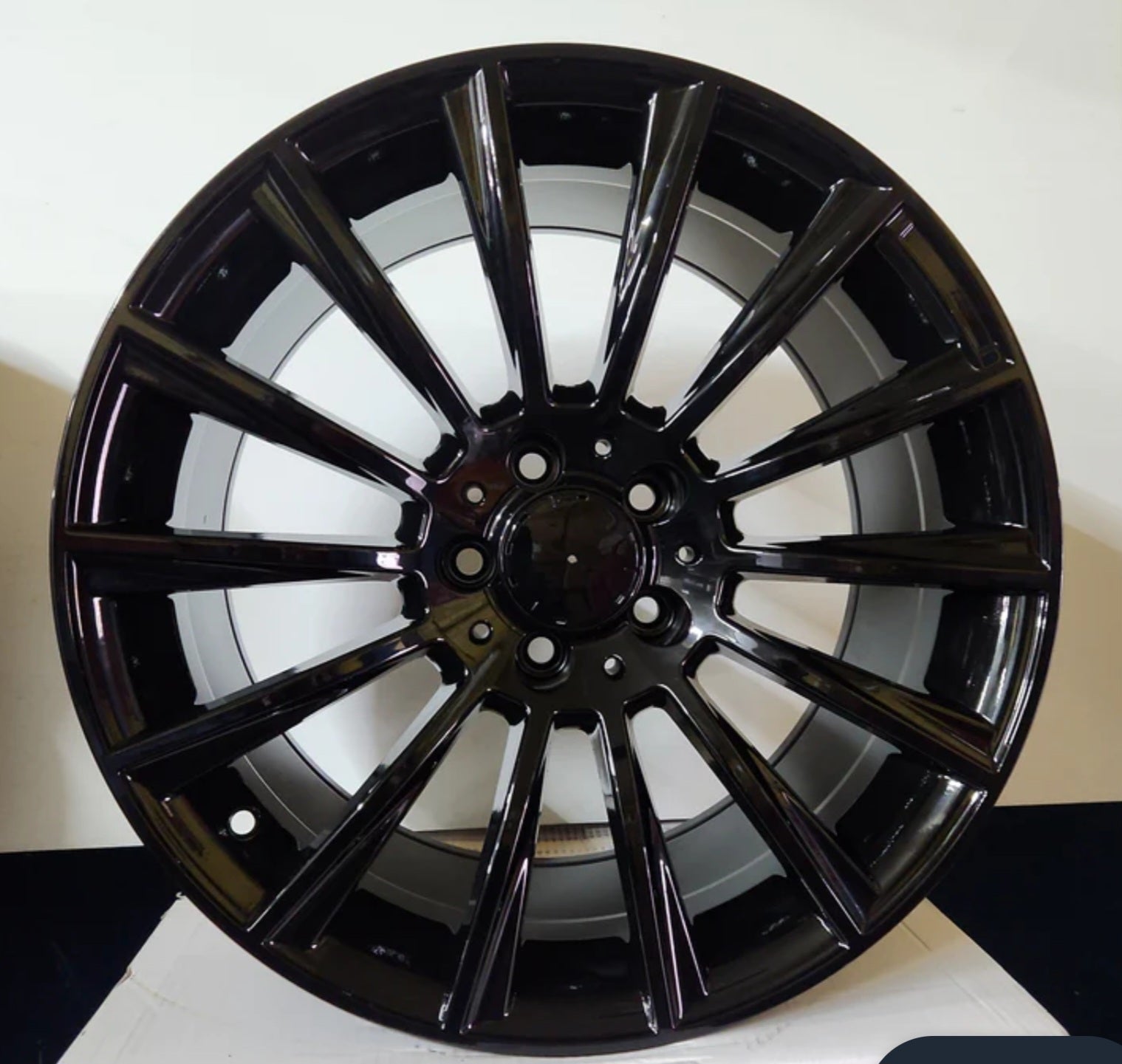 W813 WHEELS 17X8.0 5X112 GLOSS BLACK