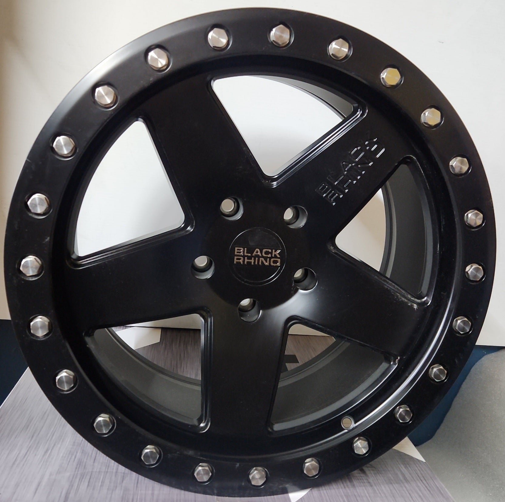 BLACK RHINO CRL005 20x9.5 5x139.7 MATTE BLACK W SILVER BOLD