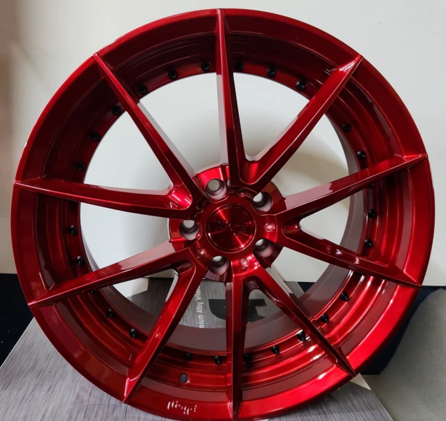 NICHE SECTOR MHT M213 QL 20X9.0 5X114.3 GLOSS RED