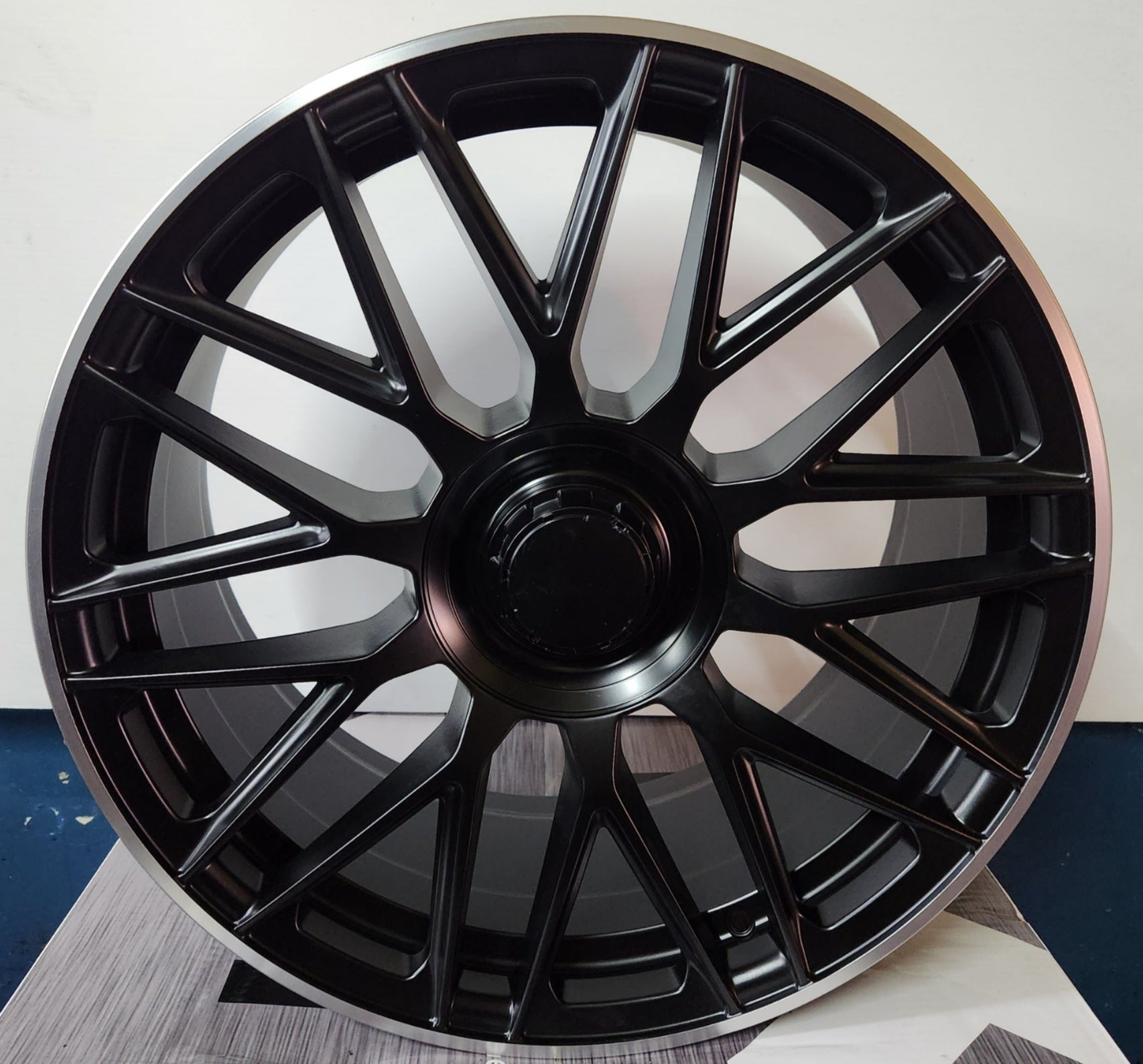 OE-1118 20X9.5 5X112 MATTE SATIN BLACK MACHINED LIPS