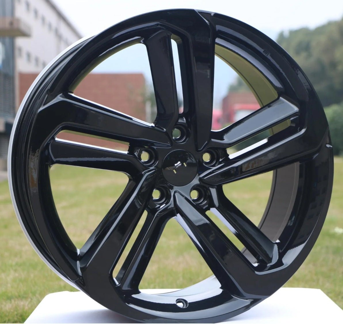 HD-W315 19x8.5 5X4.5 GLOSS BLACK