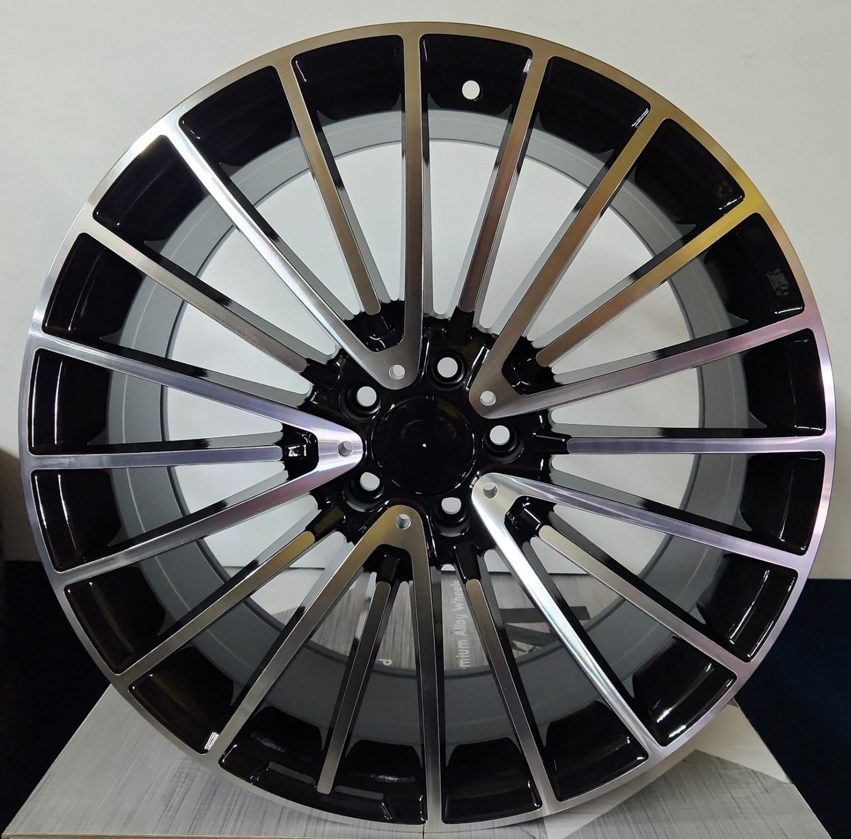 0235 WHEELS MC10 22x10.5 5x112 PIANO BLACK MACHINE FACE