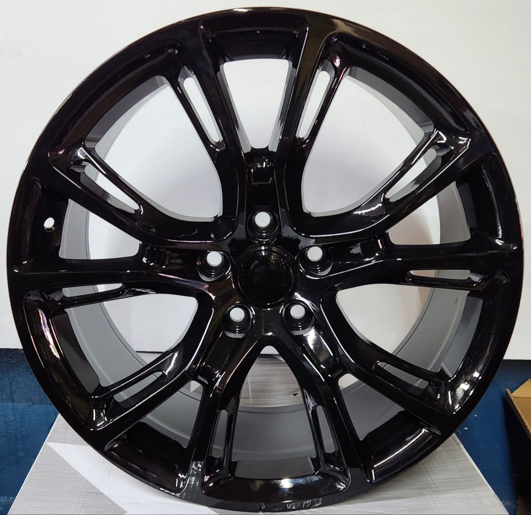 YX122 MONKEY 22x9.5 5x127 GLOSS BLACK