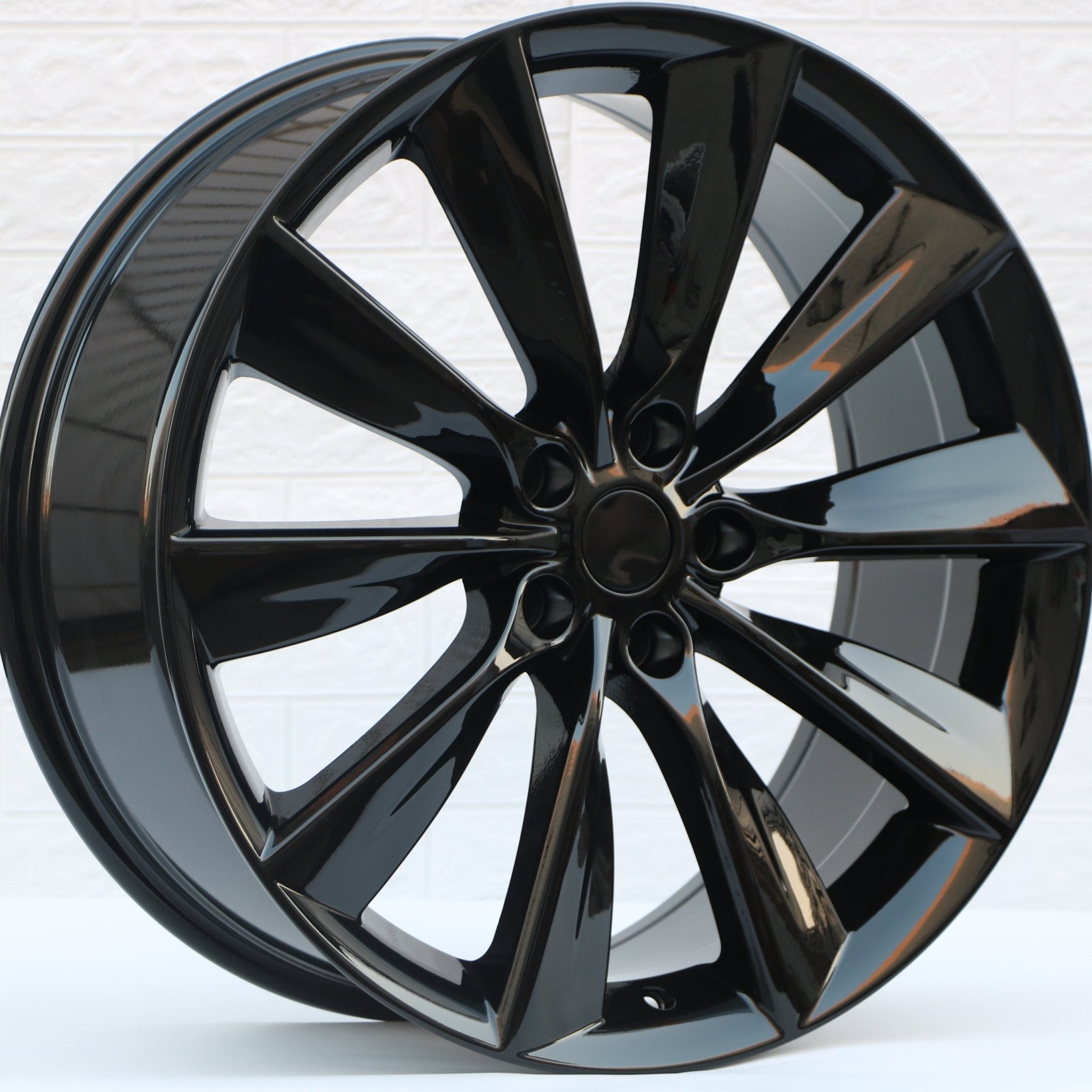 W450 1385 Gloss Black 21x8.5 ET40 5x120 CB64.1