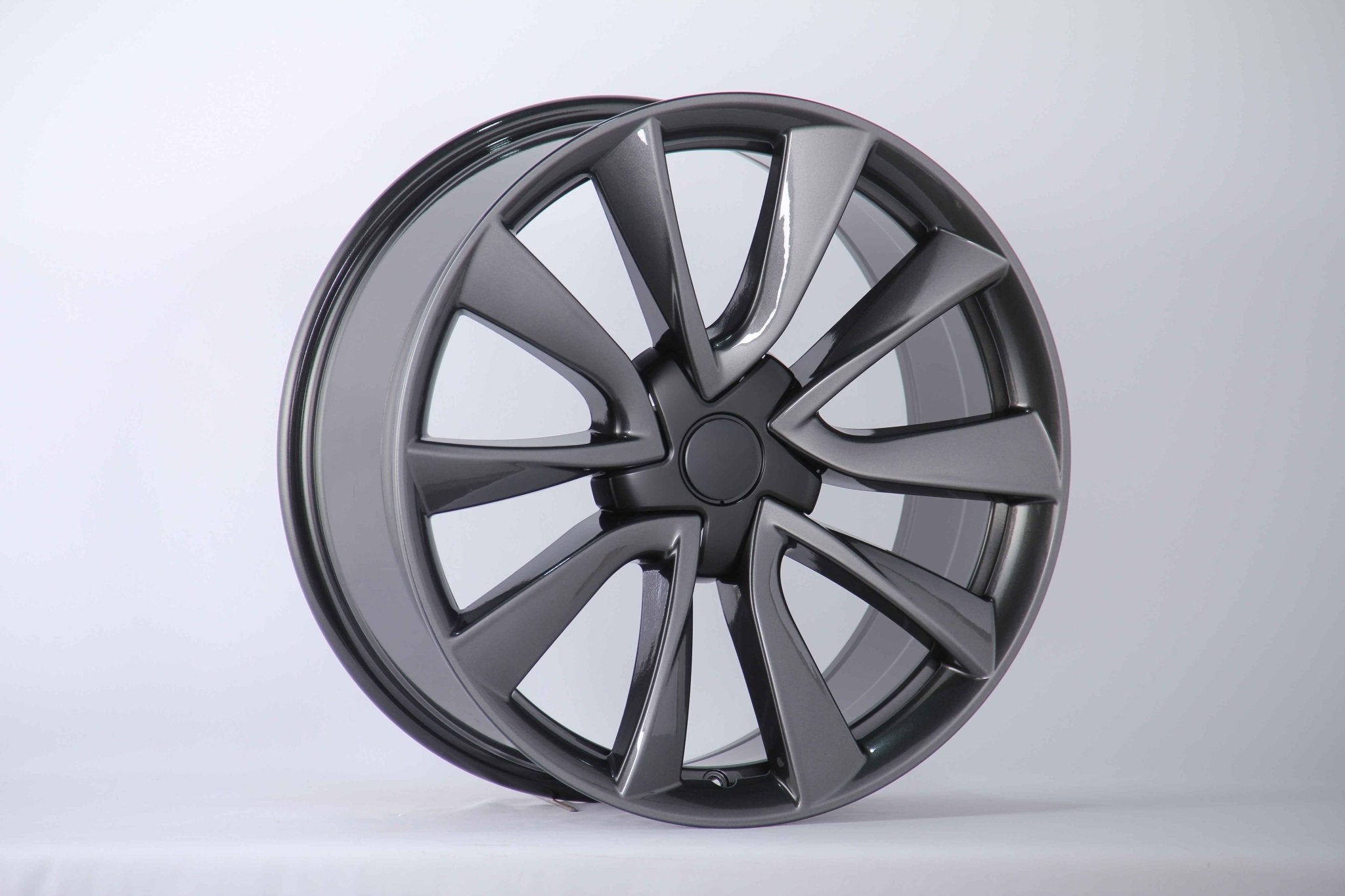 W454 2112 Gunmetal 19x8.5 ET35 5x114.3 CB64.1