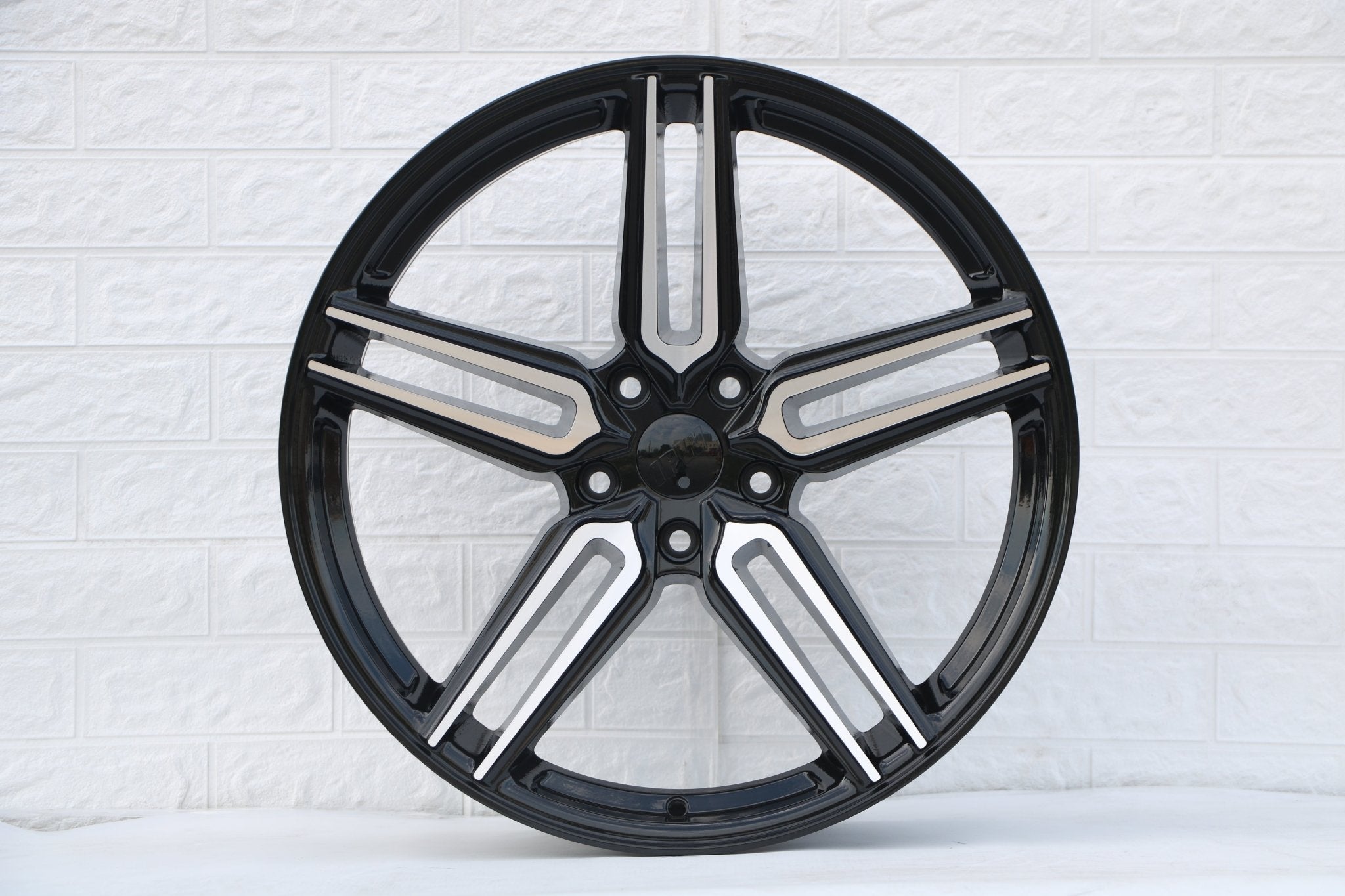 W522 Black Machined Face 20x9.0 ET35 5x120 CB72.5
