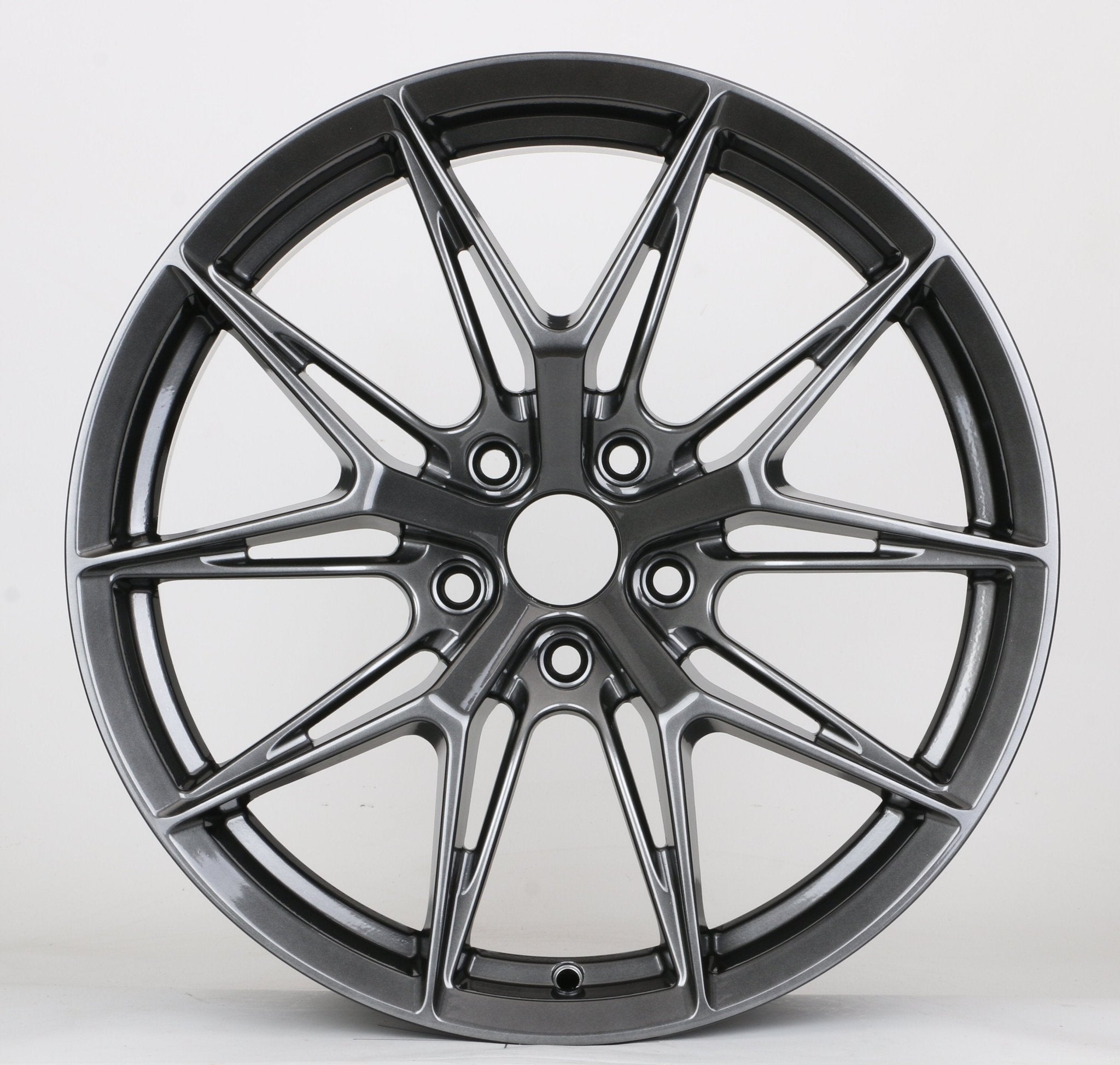 W538 iV-1520 Hyper Black 18x8.0 ET35 5x114.3 CB73.1
