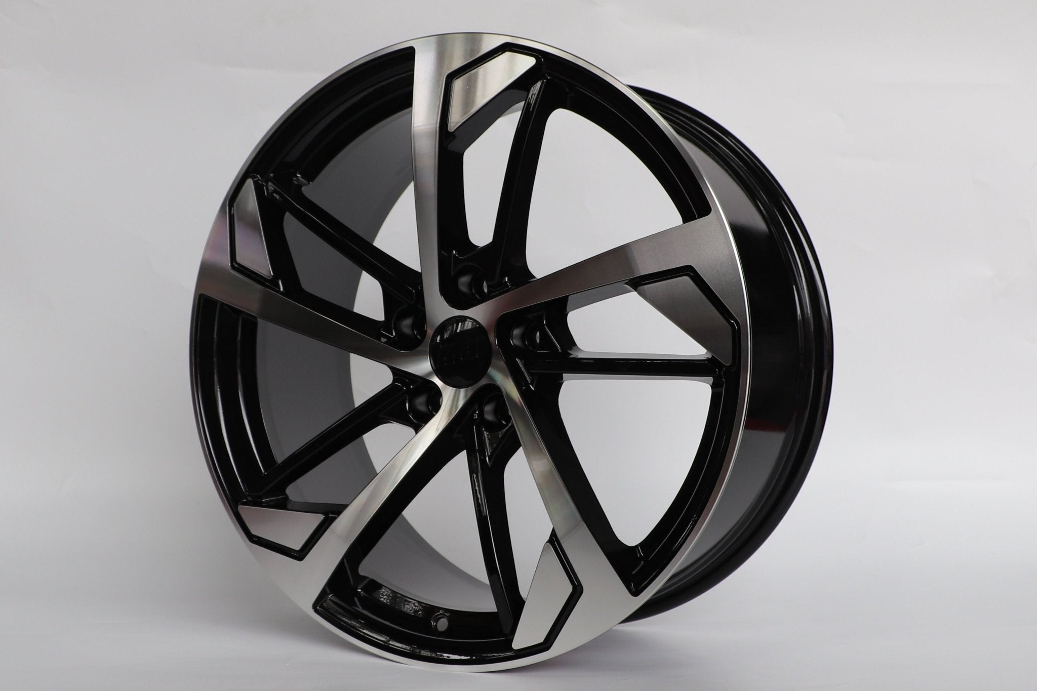W614 1277 Black Machined Face 19x8.5 Et35 5x114.3 CB73.1 C030IPW-B