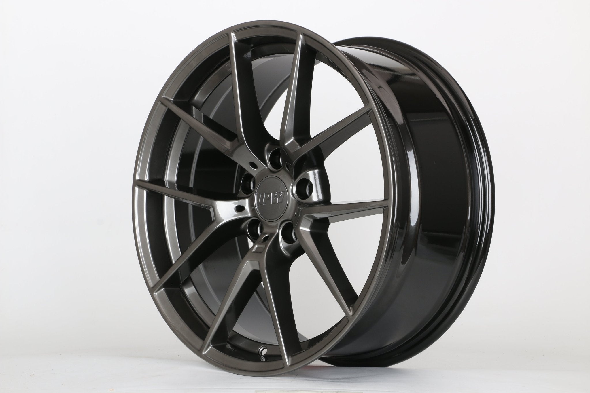 W705 1416 Metilic 19x8.5 ET35 5x120 CB72.6