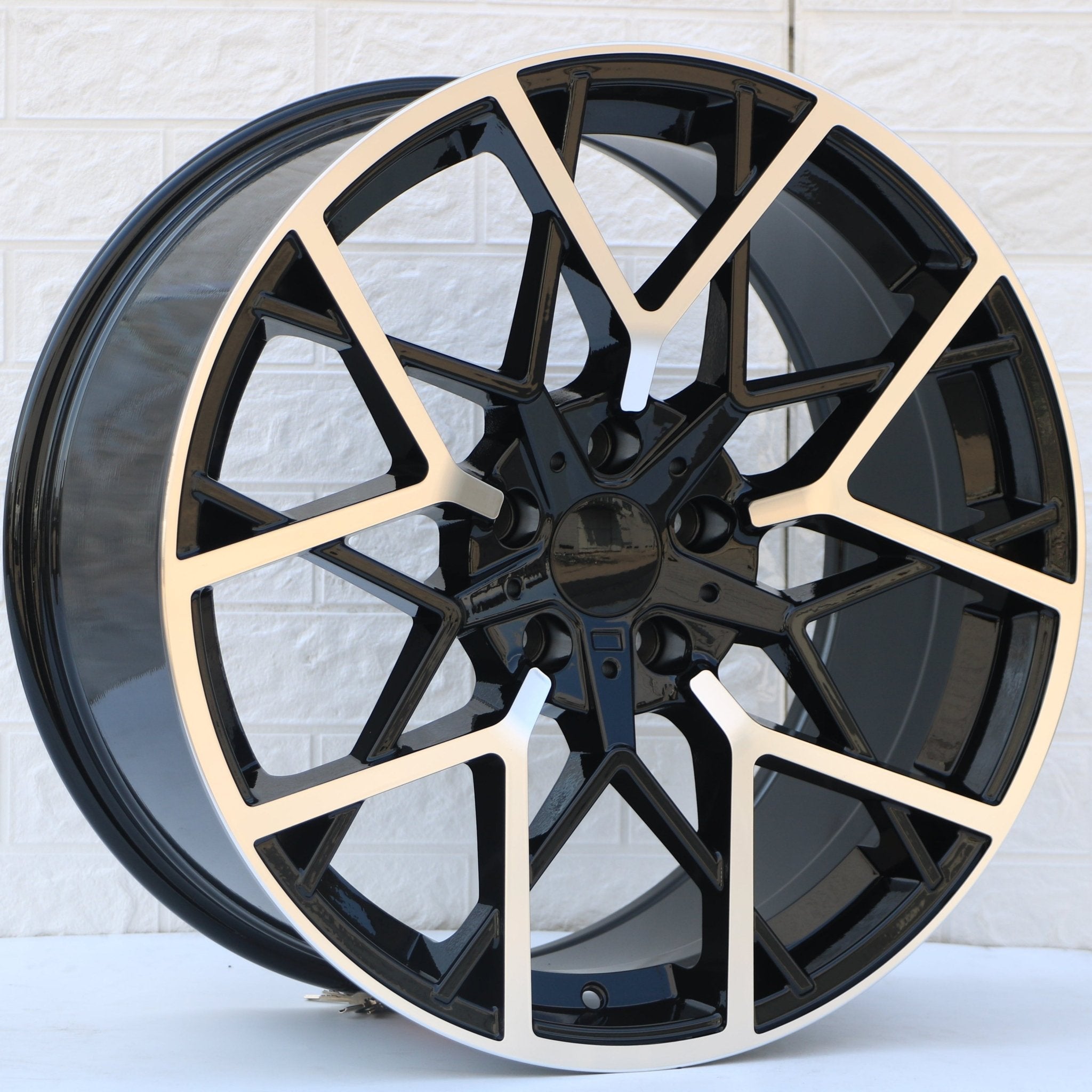 W733 1383 Black Machined Face 20x9.5 ET35 5x120 CB72.6