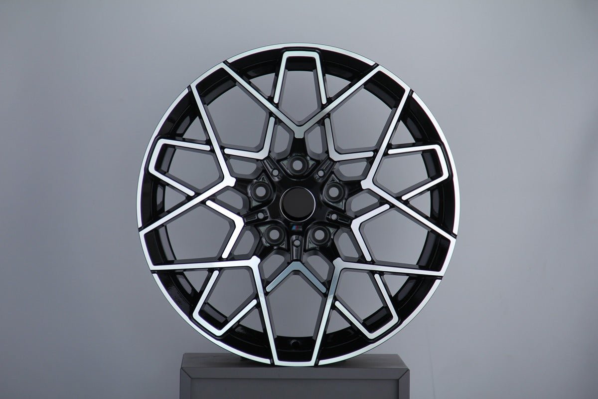 W736 775B Black Machined Face 19x9.0 ET40 5x120 CB72.56