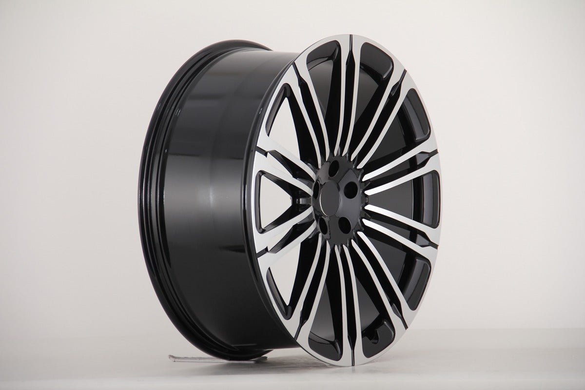 W792 IV-941D Black Machined Face 22x9.5 ET40 5x120 CB72.6