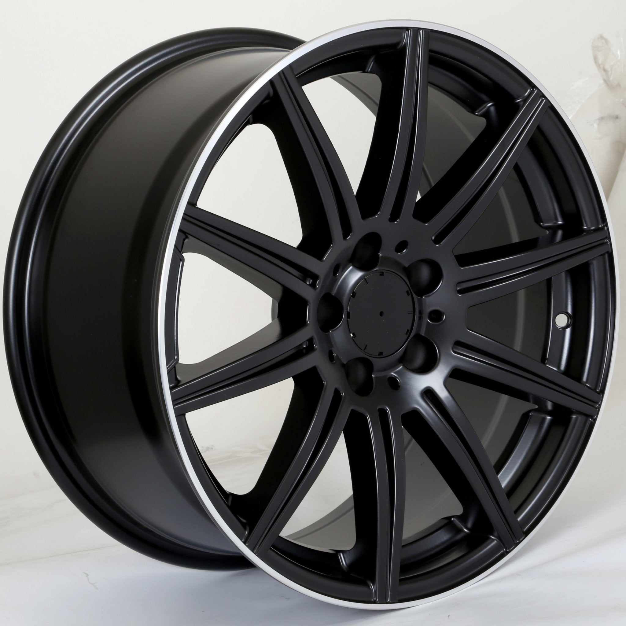 W806 Satin Black Machined Lip 18*9.5 ET35 CB66.6 5x112