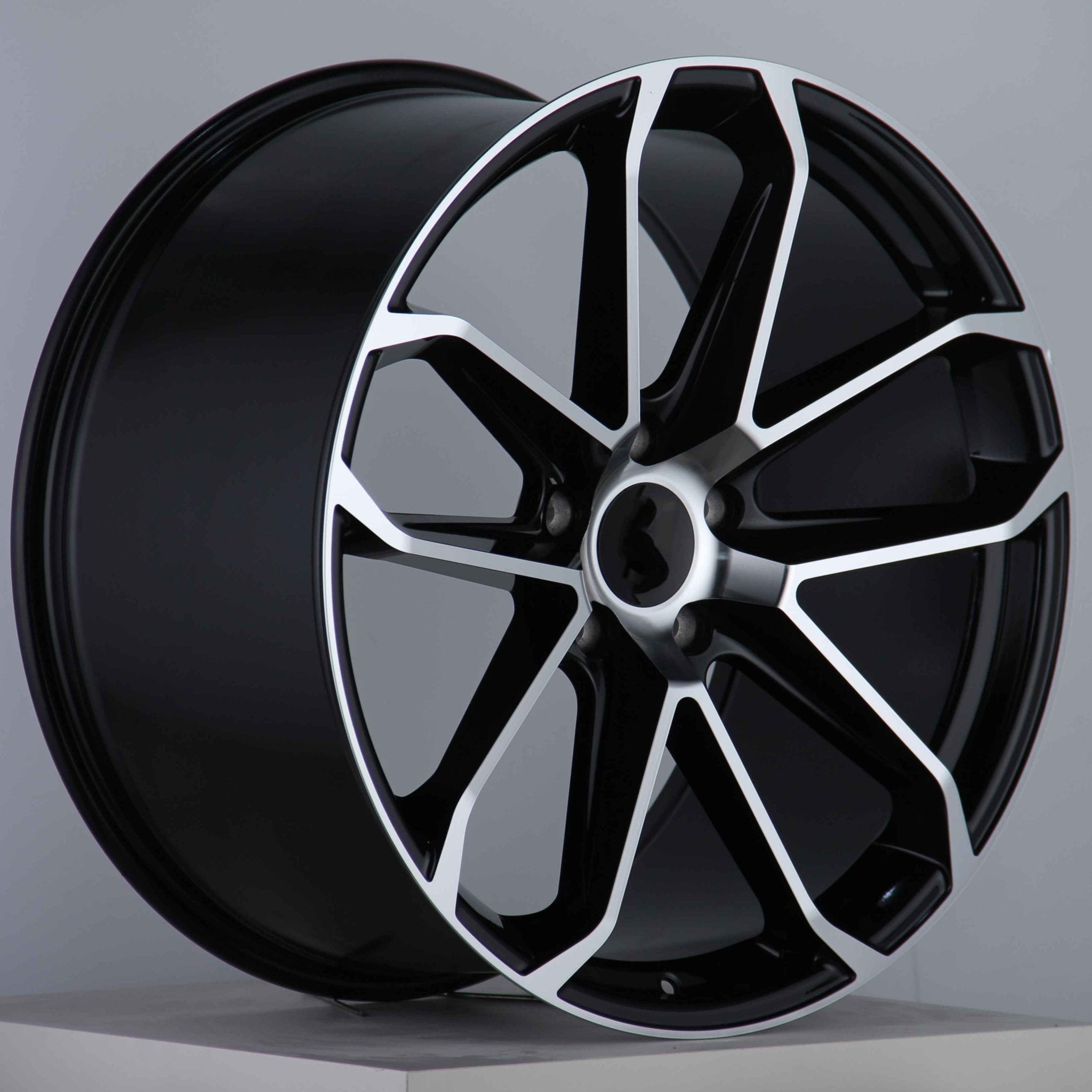 W861 D1869 Black Machine Face 22x10 ET45 5x130 CB71.5