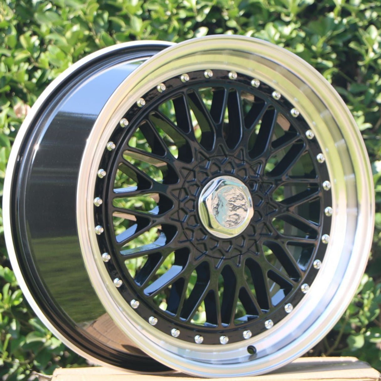 W881 479 Black Machined Lip 17x7.5 ET35 5x112/114.3/120 CB73.1