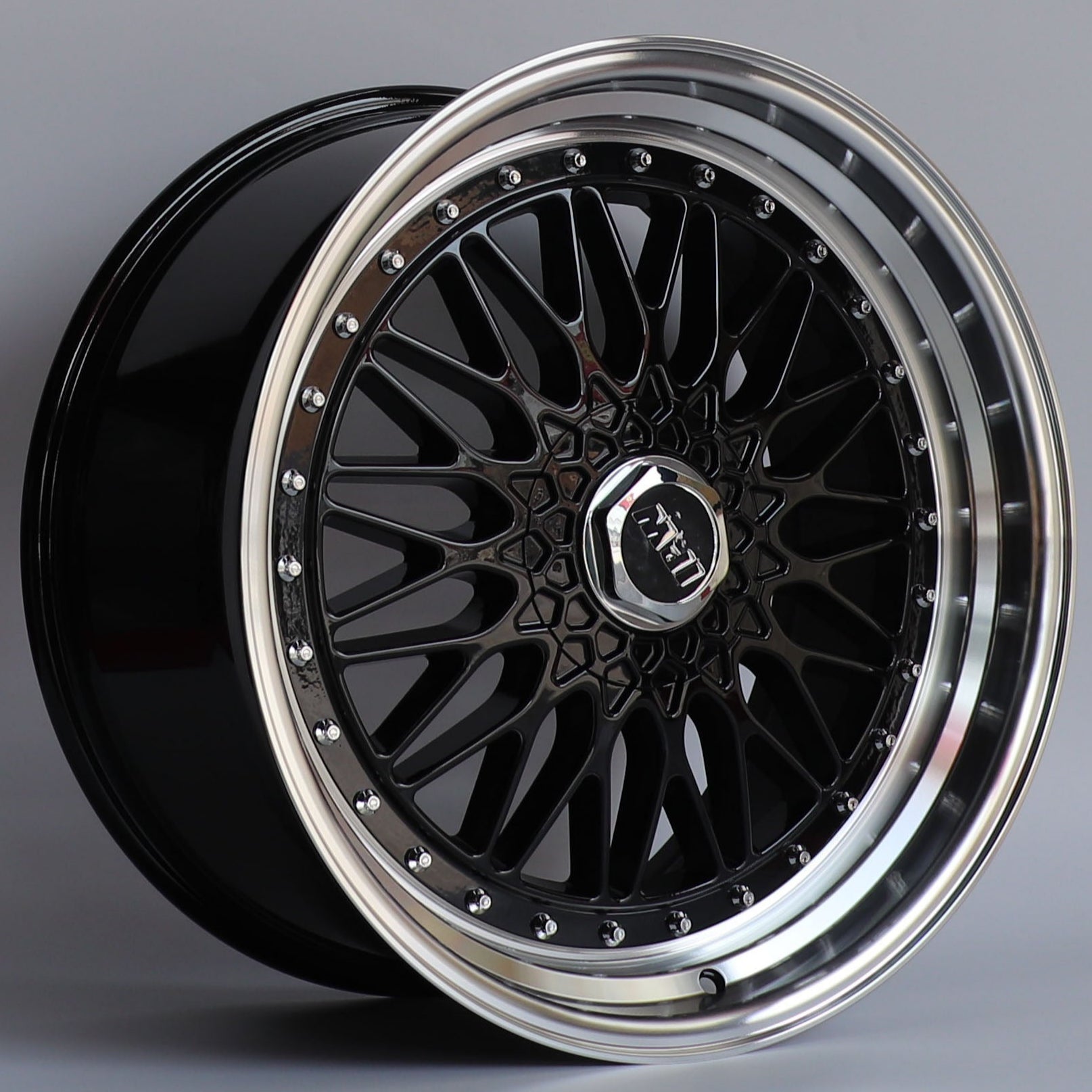 W883 479 Black Machined Lip 18x8.0 ET35 5x112/114.3/120 CB 73.1 C479-03-B