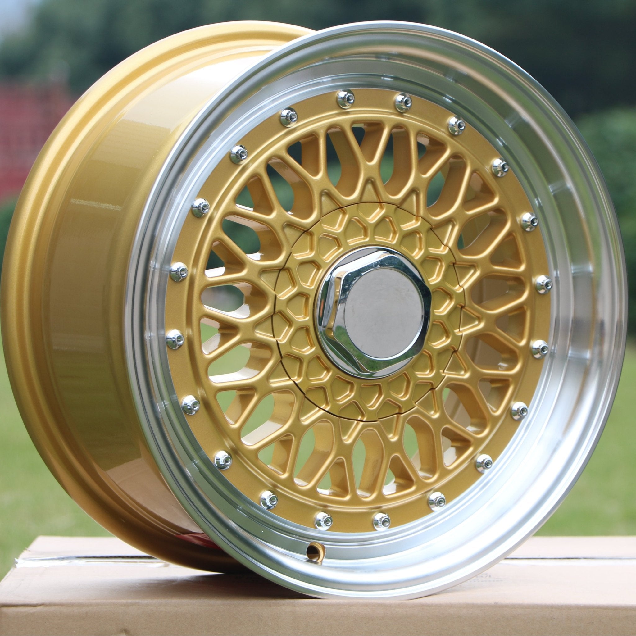 W883 Gold Machined Lip With Silver Rivet 20x8.5 ET35 5x120/114.3 CB73.1