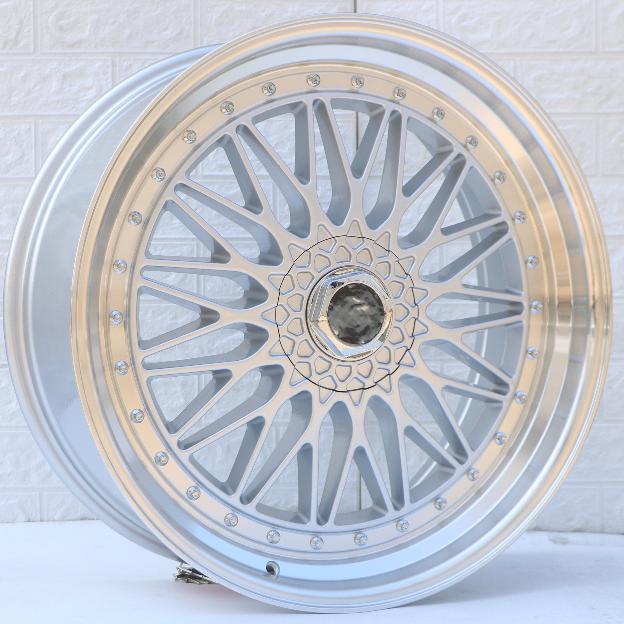W885 Silver Machined Lip 22x9.0 ET30 5x112/114.3/120 CB73.1 C479-03-S1