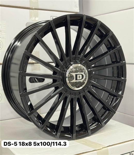DRASTIC WHEEL DS5-M 18X8 ET +38 5x114.3/5x120 CB (74.2) B
