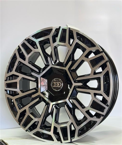 DRASTIC WHEEL DS9-M 20X8.5 ET +35 5x114.3/5x120 CB (74.2) B+M