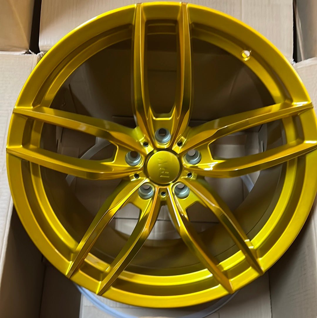 W524 19X9.5 5X4.5 GOLD