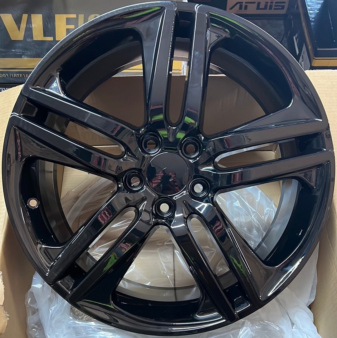 HD - W307 19x8 5x4.5 GLOSS BLACK