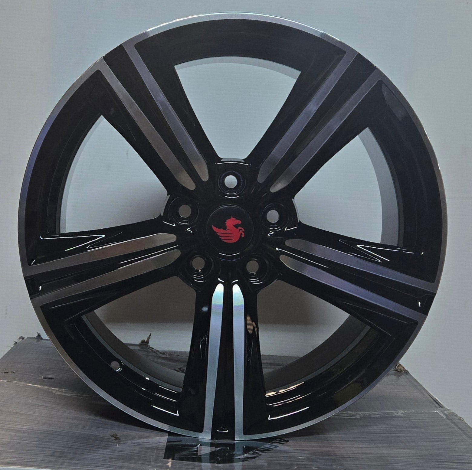 HD-20 18X8.0 5X114.3 PIANO BLACK MACHINED FACE