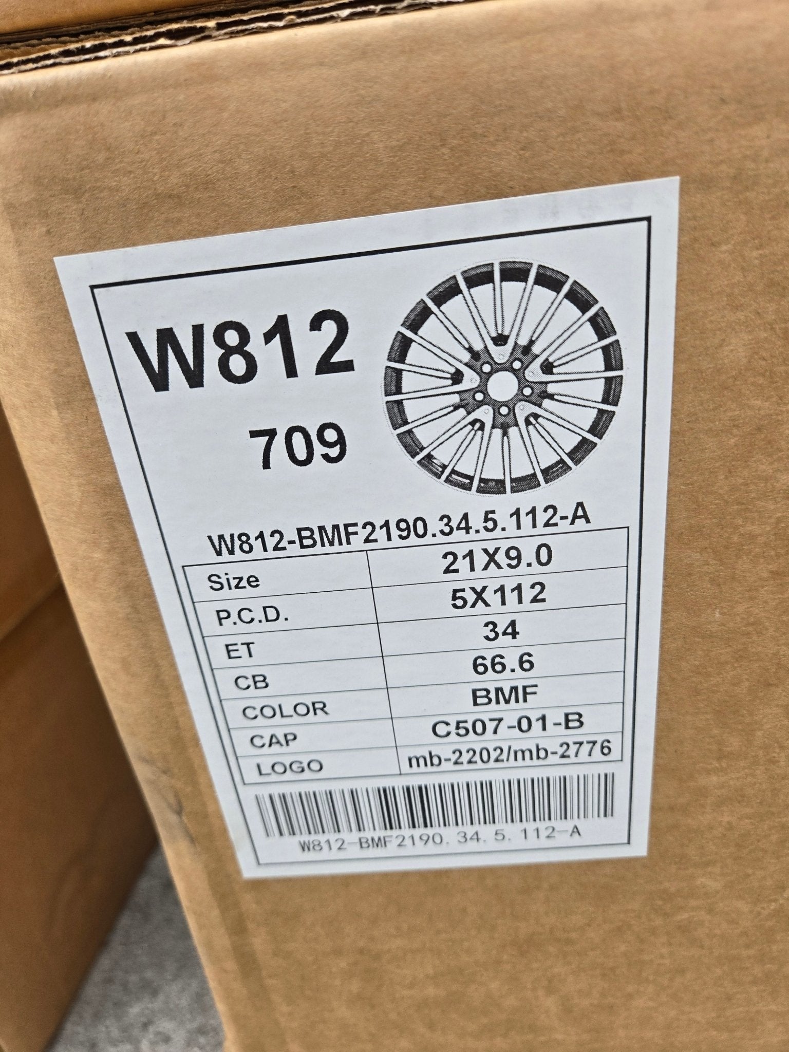 W812 21X9.0 5X112 BLACK MACHINED FACE