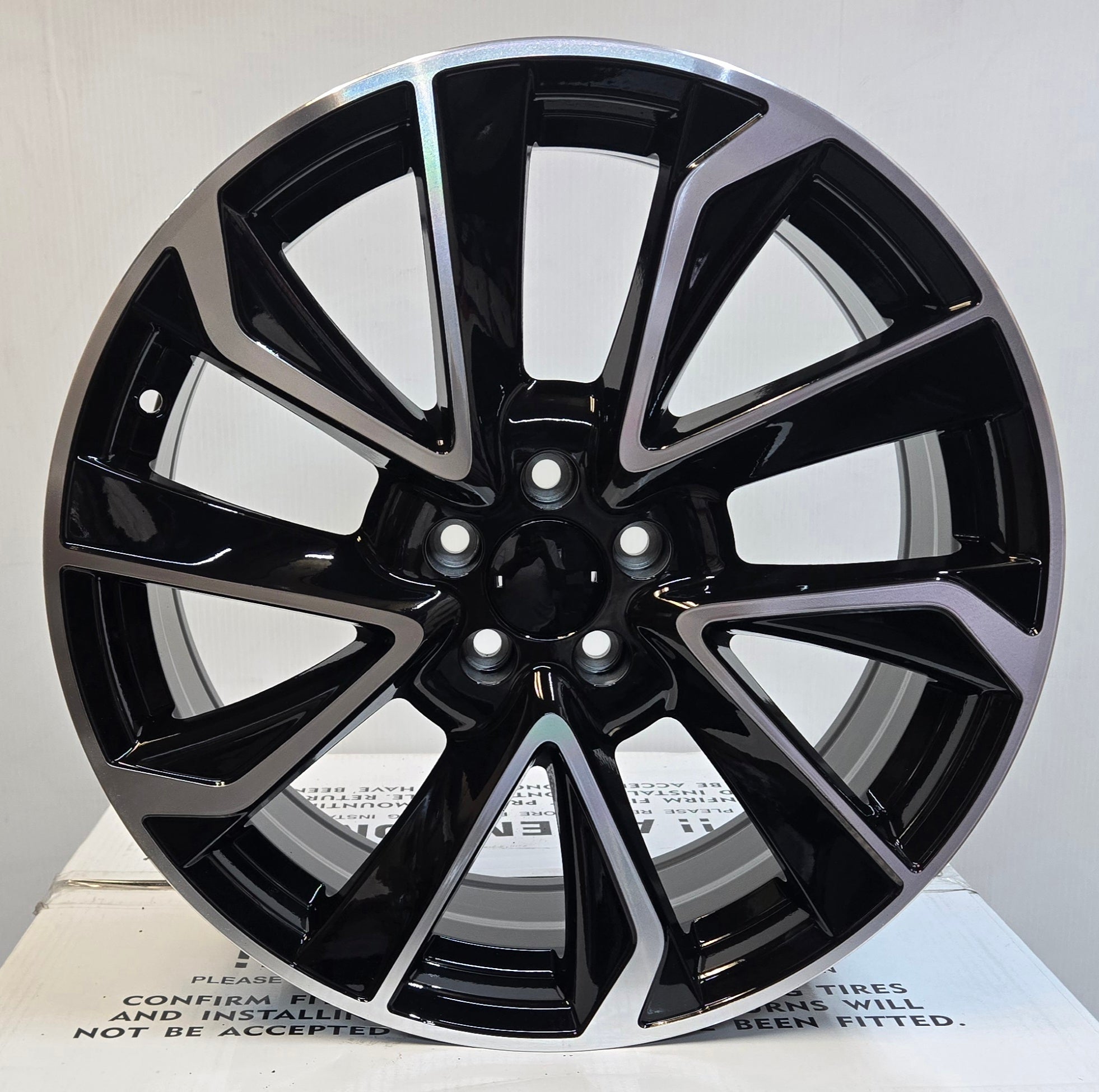 5501 18x7.5 5x100 GLOSS BLACK MACHINED FACE