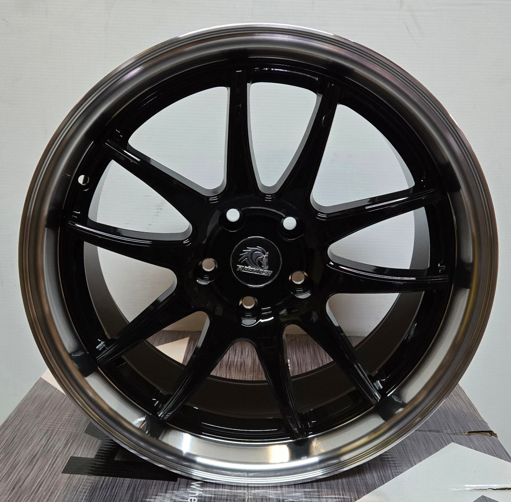 RAPIDASH X5457 18x8.5 5x112 / 5x114.3 GLOSS BLACK MACHINED LIP