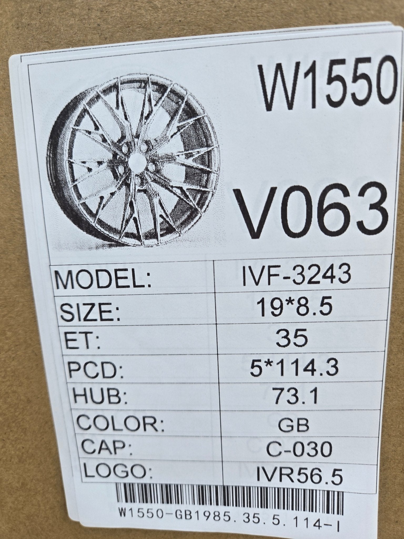 W1550 19X8.5 5X114.3 GLOSS BLACK