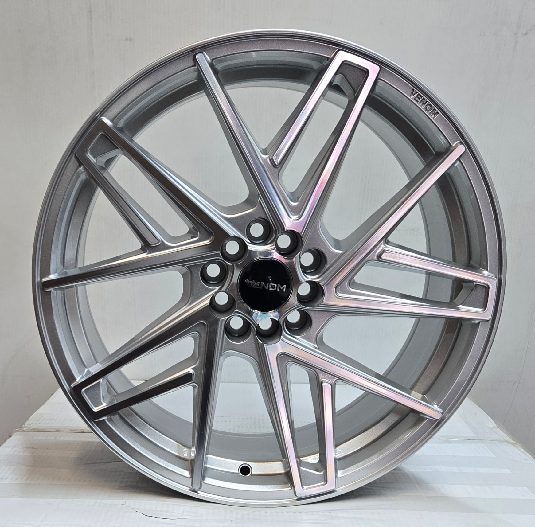 VENOM VEN48 18X8.5 5X100 5X114.3 5X112 GLOSS SILVER MACHINED