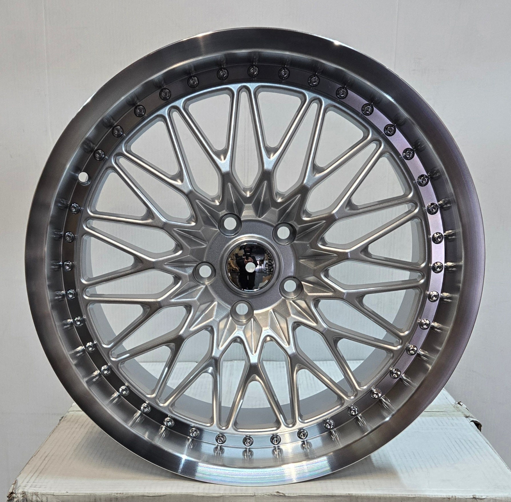 F051 VS -XV STYLE 19X10.5 5X114.3 HYPER BLACK MACHINED FACE