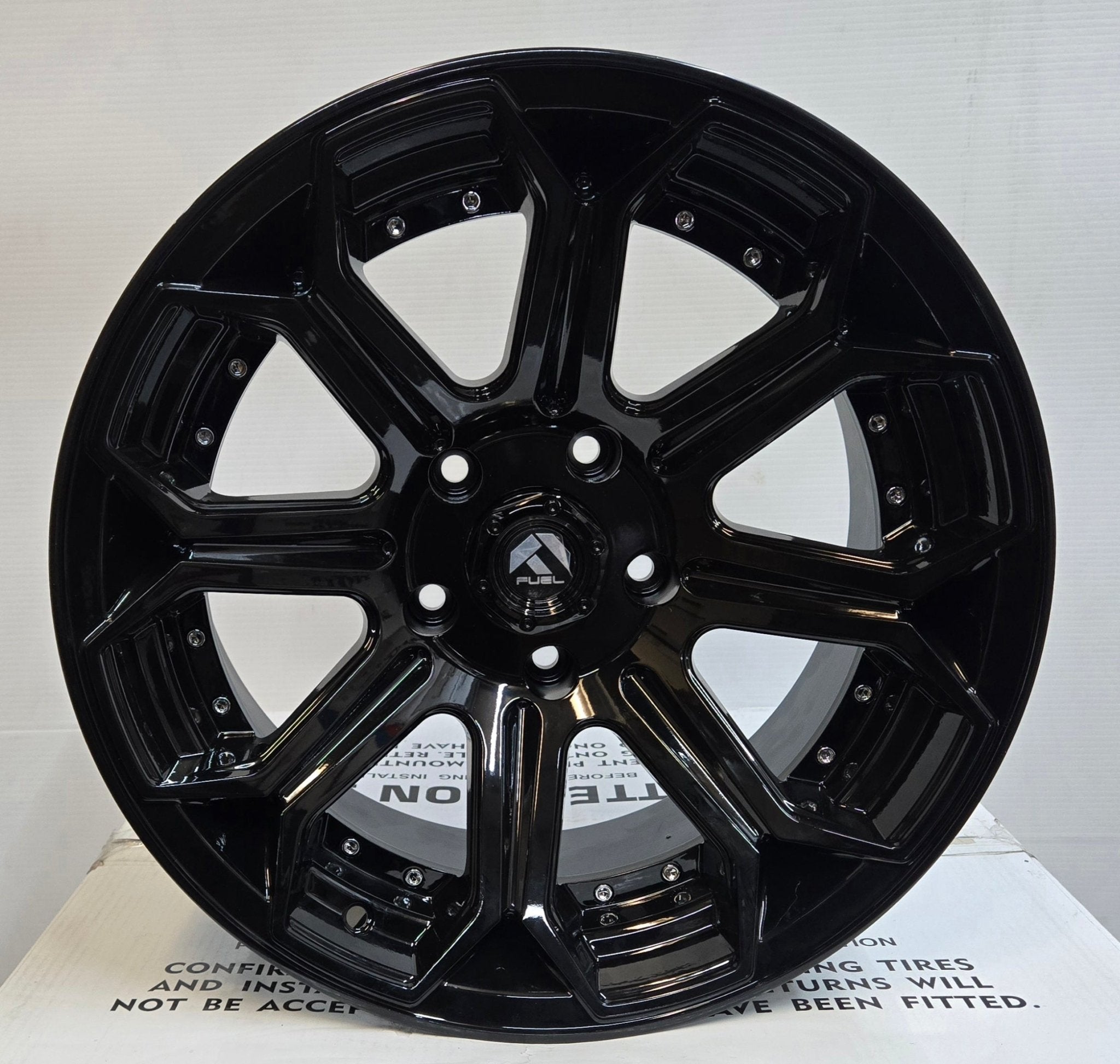 SHOGUN JT191 FUEL 17 17x9.0 5x127 GLOSS BLACK CHROME RIVETS