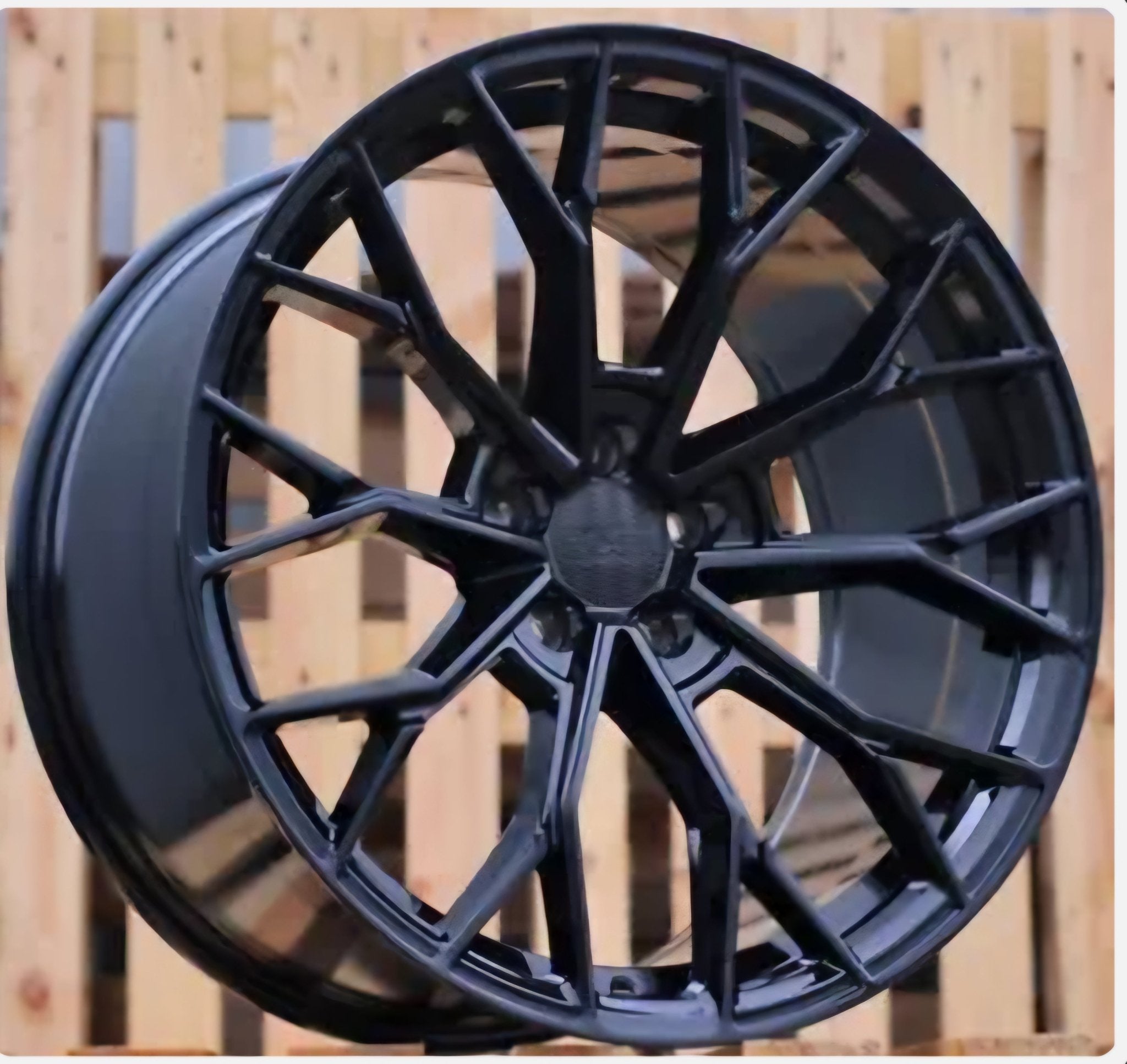 Q44 FORGE 20X8.5 5X120 GLOSS BLACK