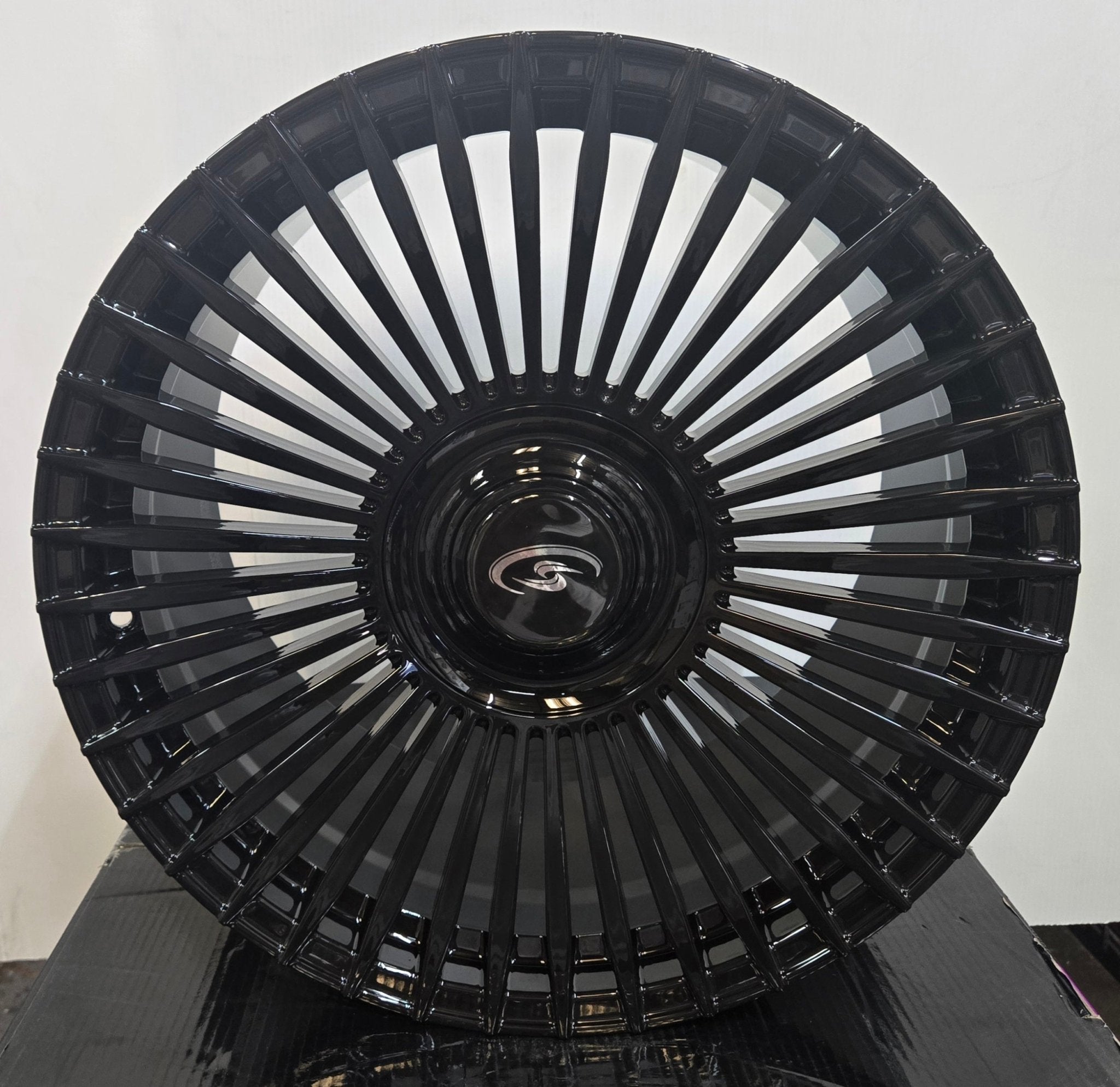 MONO BLOCK FORGED INFLUEZA II 20X10.5 5X112 5x132 PIANO BLACK