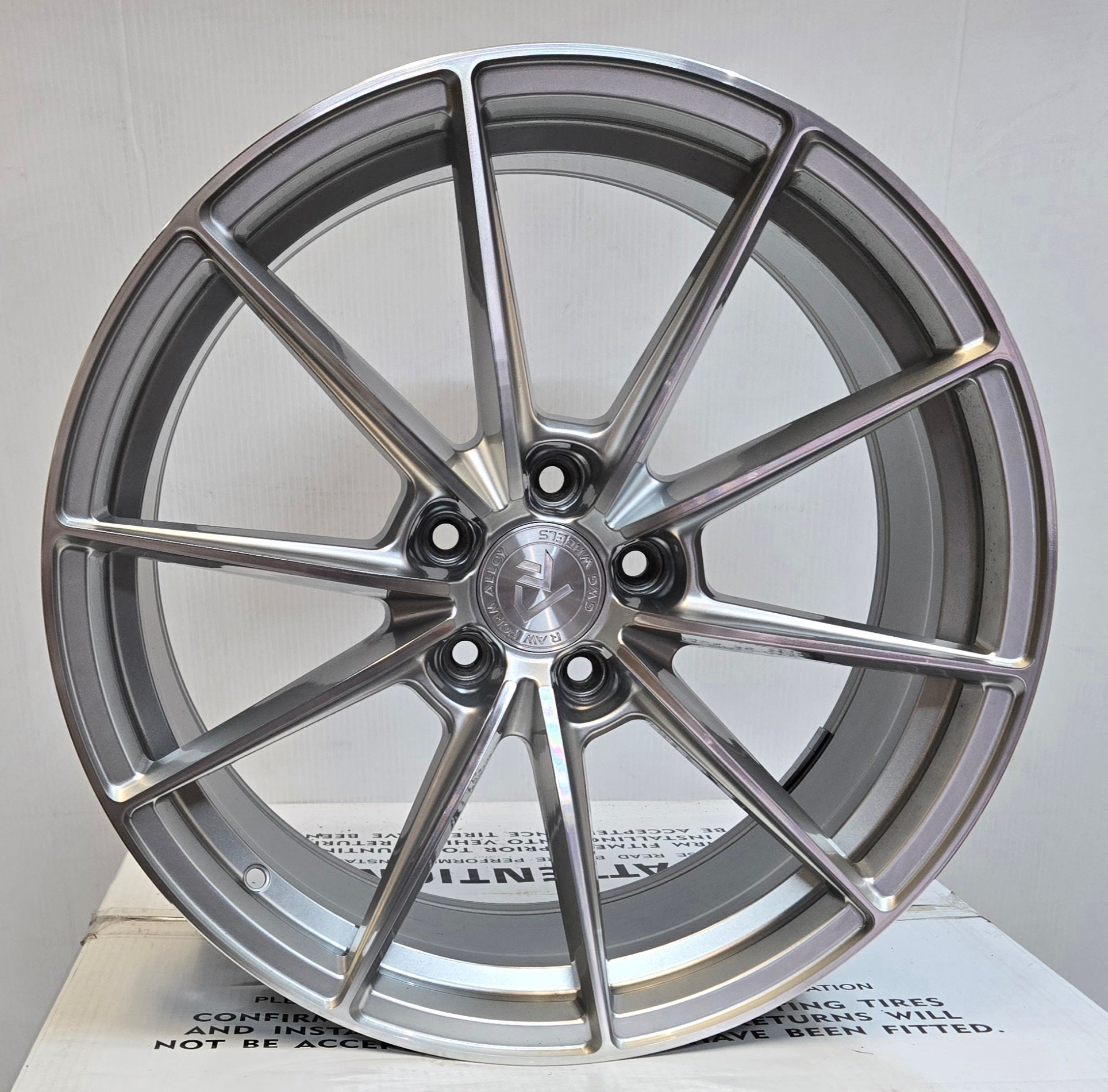 GWG RF7 19X8.5 5X114.3 HYPER SILVER