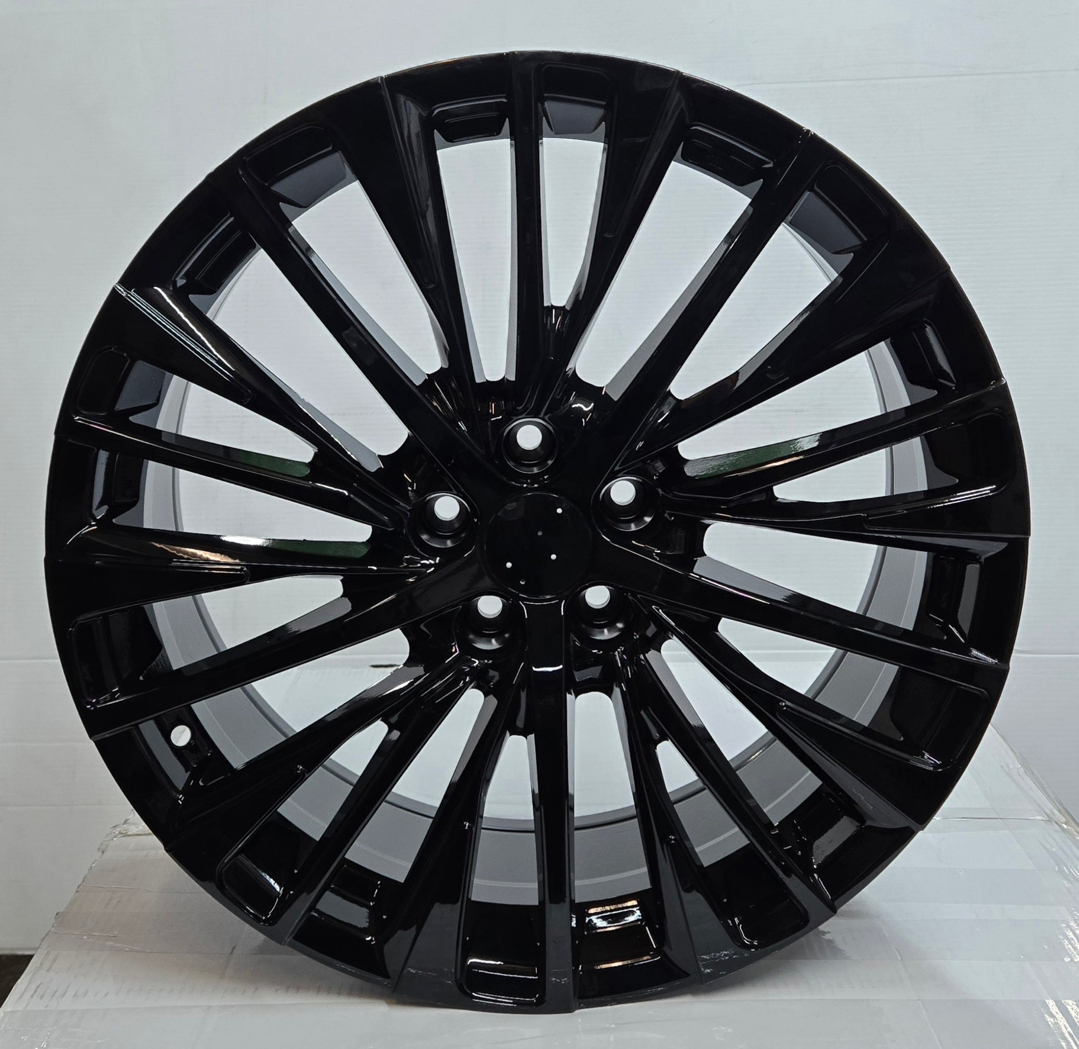 W270 20X8.5 5X114.3 GLOSS BLACK