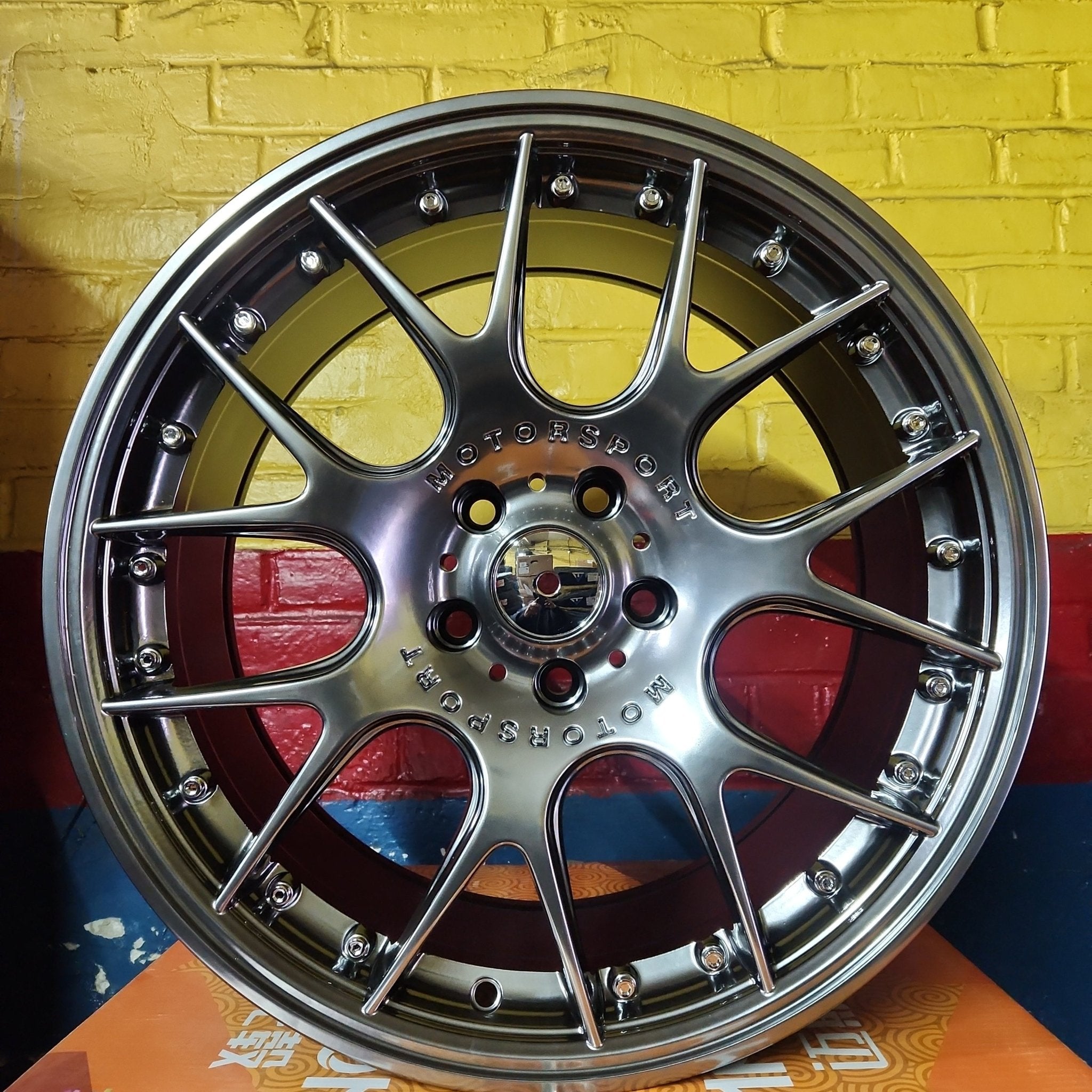 0278 WHEELS 18X8.5 5x112  HYPER BLACK MACHINED LINE + CHROME RIVETS