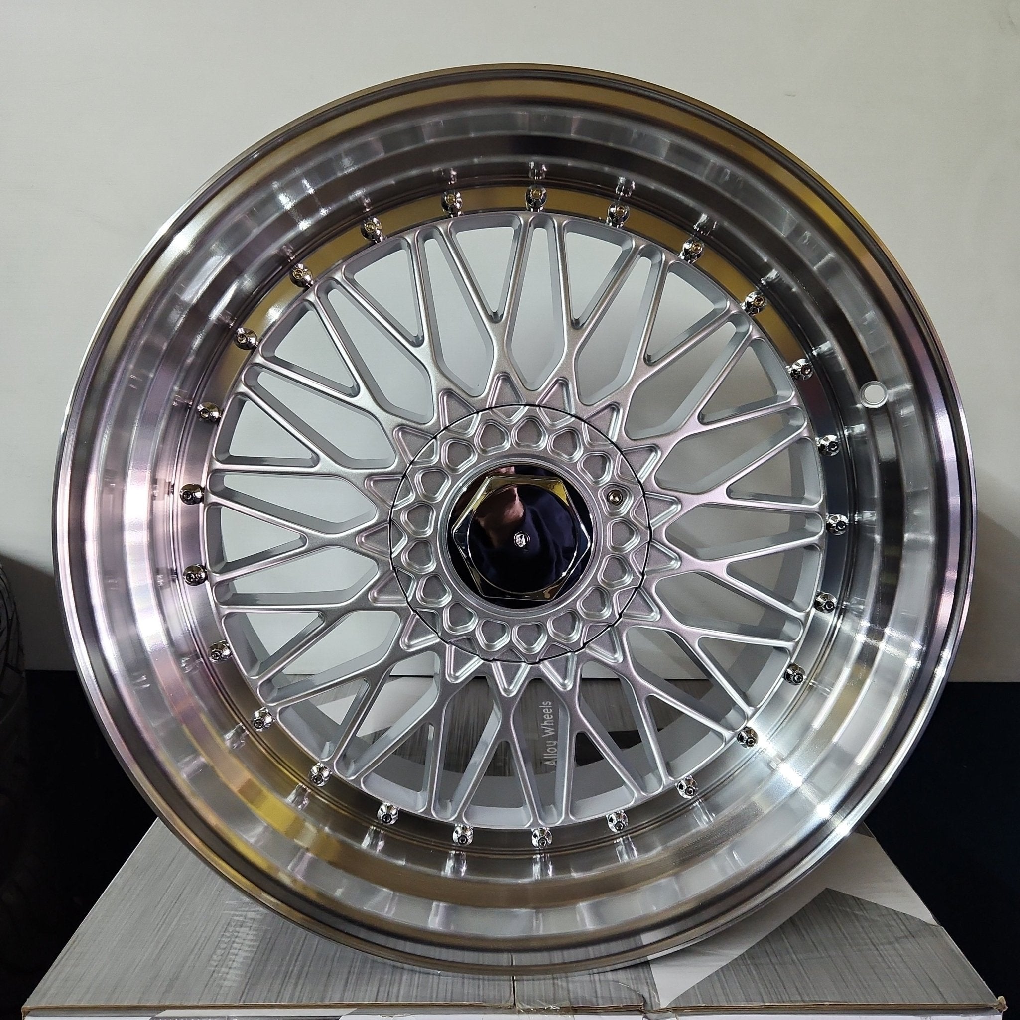 AY679 20x10 5x112 / 5x120 GLOSS SILVER MACHINED LIPS MACHINED RIVETS