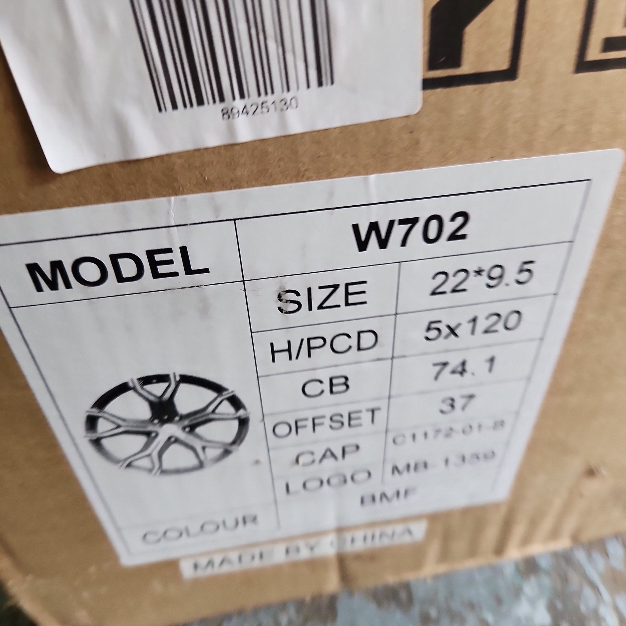 WHEELS W702 22X9.5 5X120 BLACK MACHINED FACE