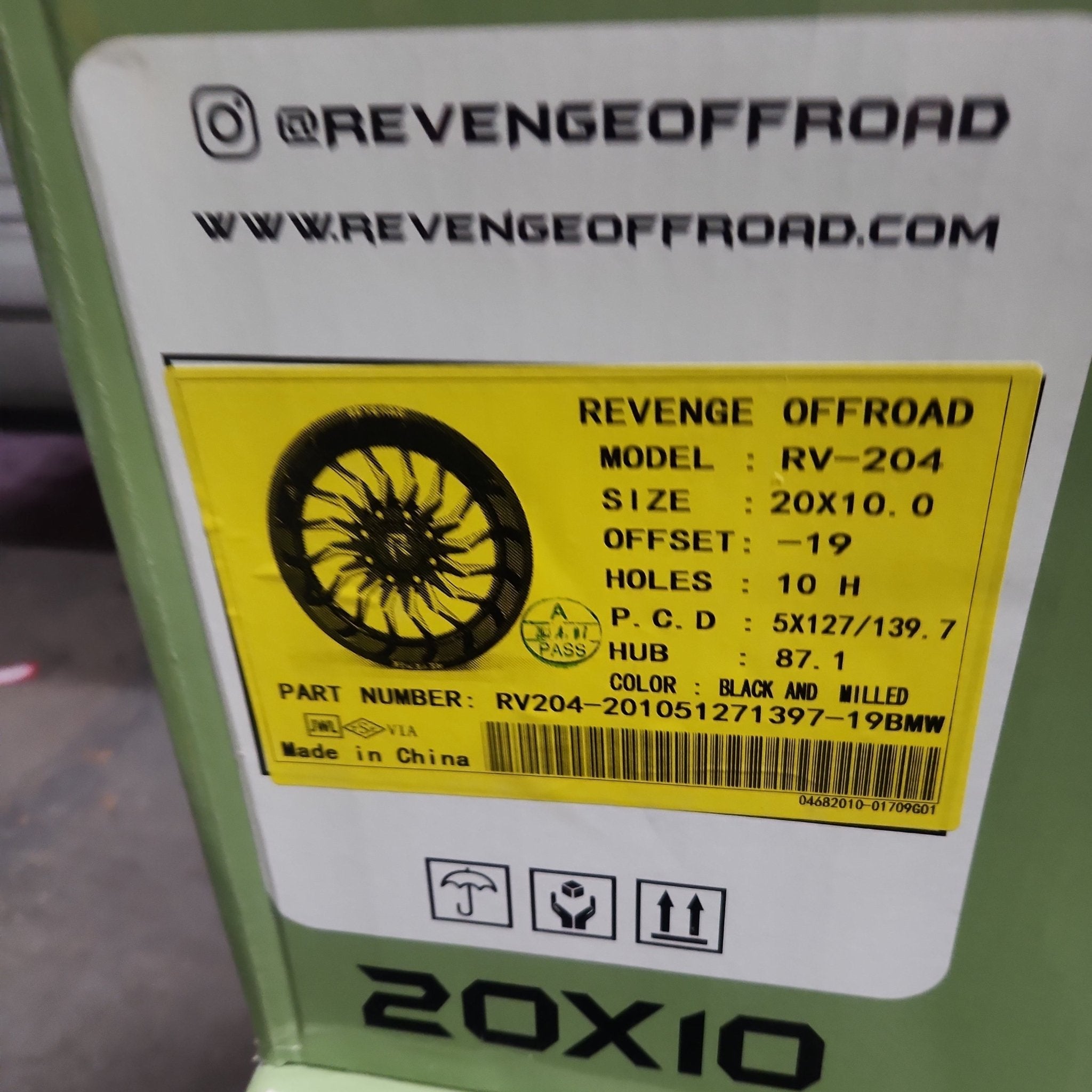 REVENGE RV-204 20X10 5X127 5X139.7 BLACK AND MILLED
