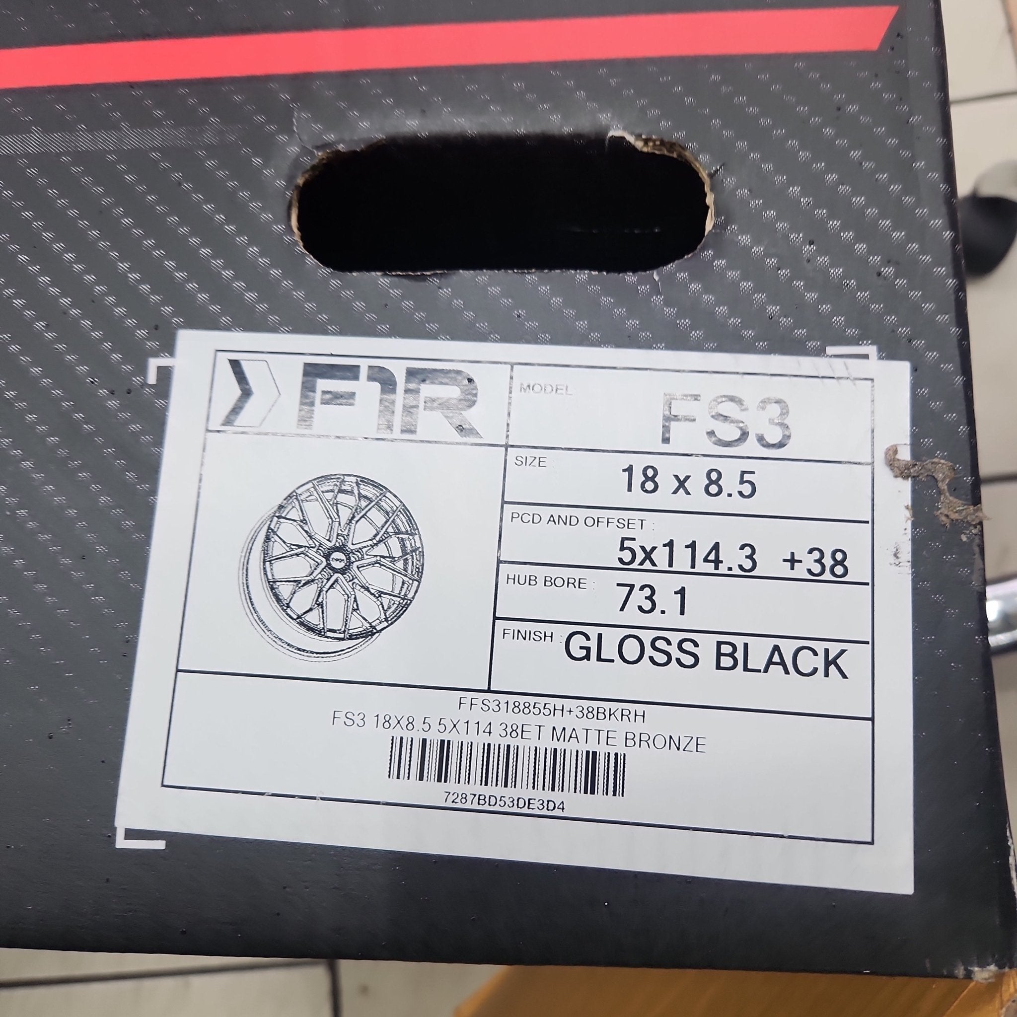 F1R FS3 18X8.5 5X114 GLOSS BLACK