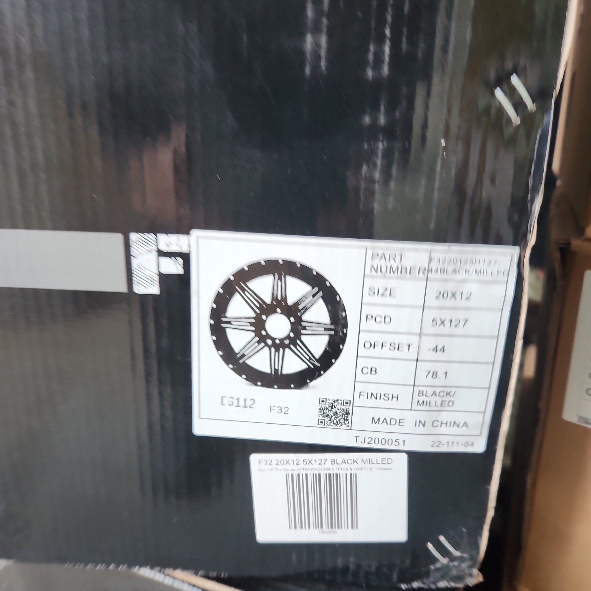 FORCE F32 20X12 5X127 BLACK MILLED