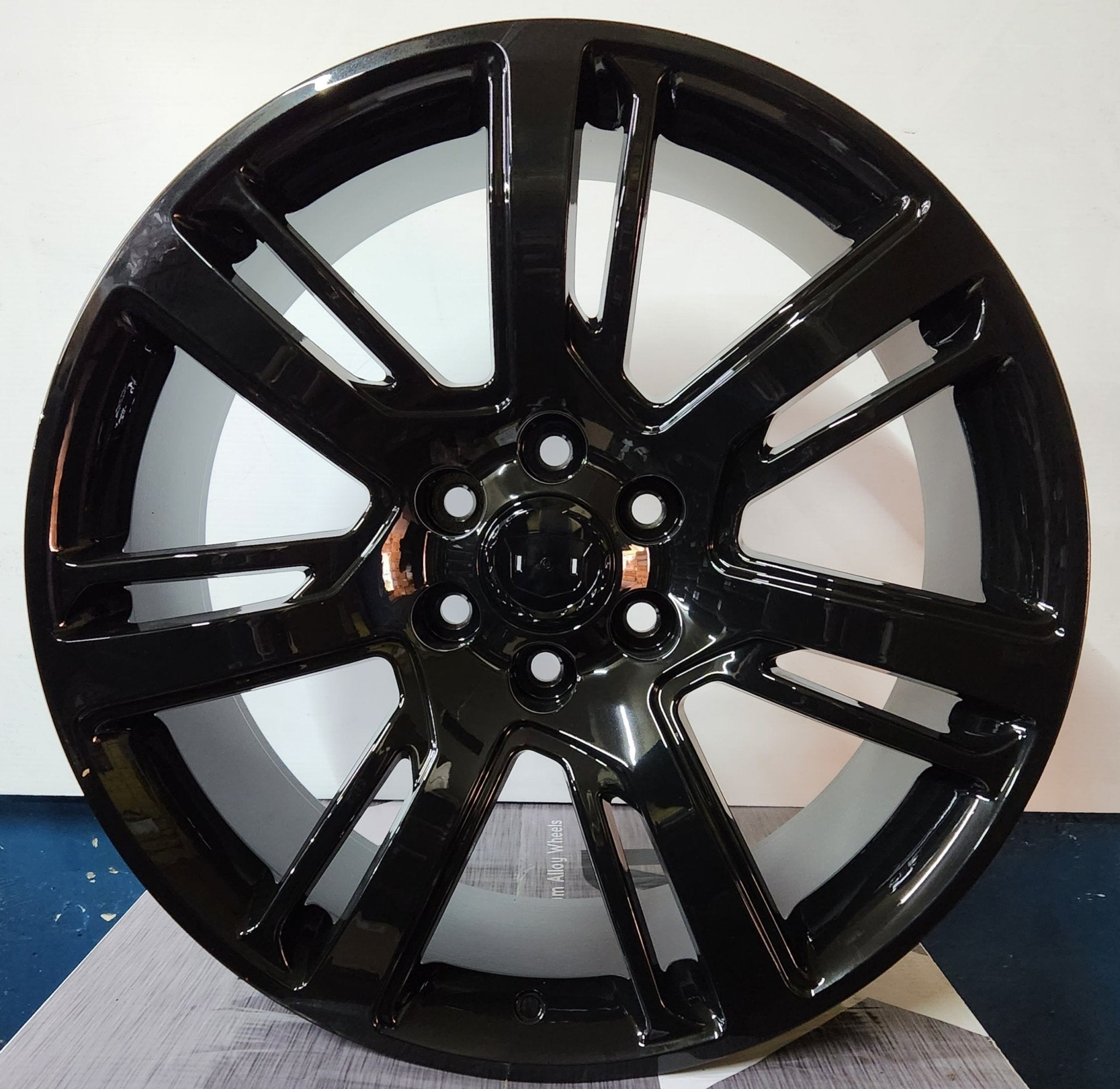 H707 ESCARLADE  TURBINE STYLE 22X9 6X139.7 PB