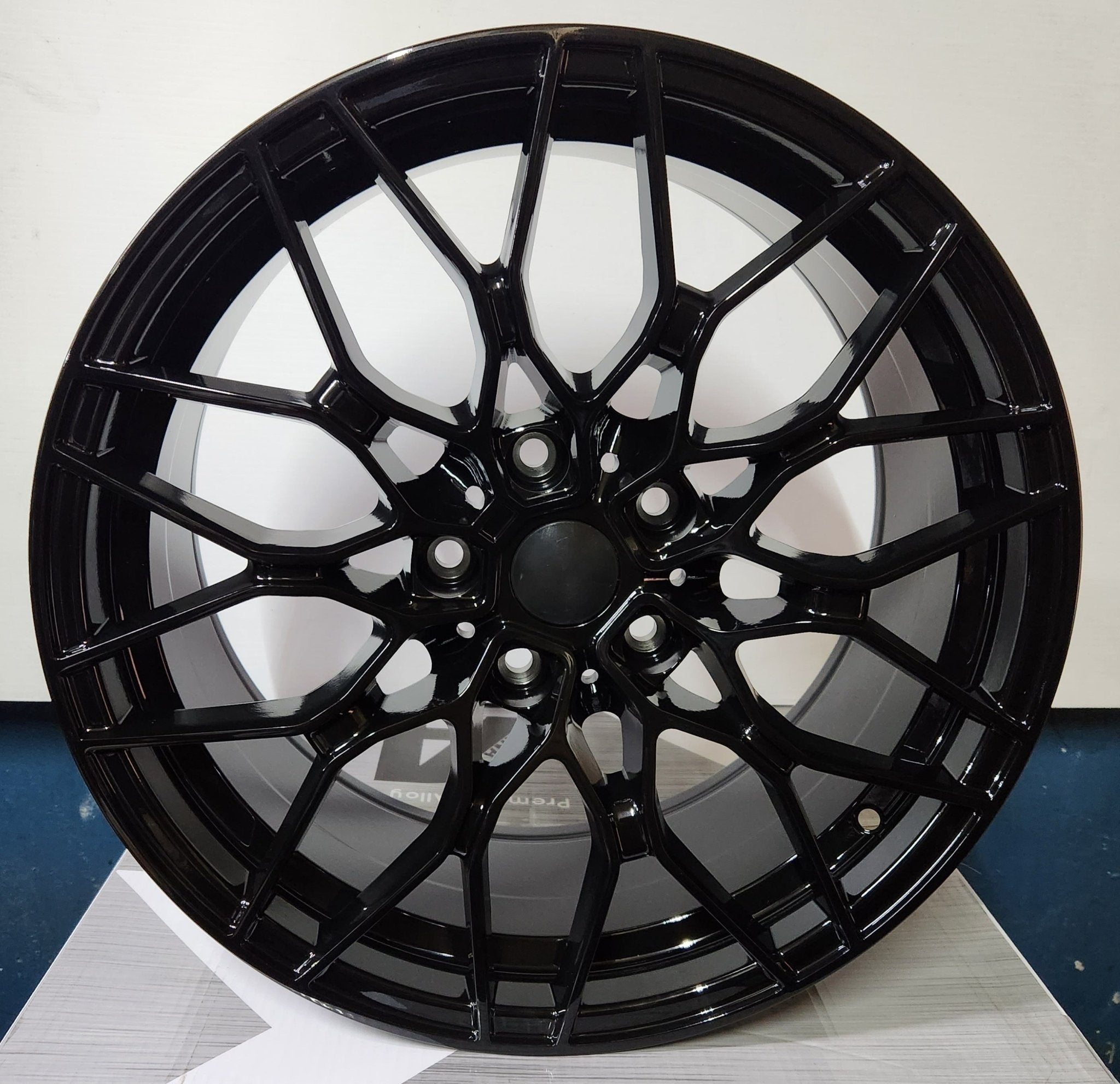 7107 18X8.0 5X120 GLOSS BLACK