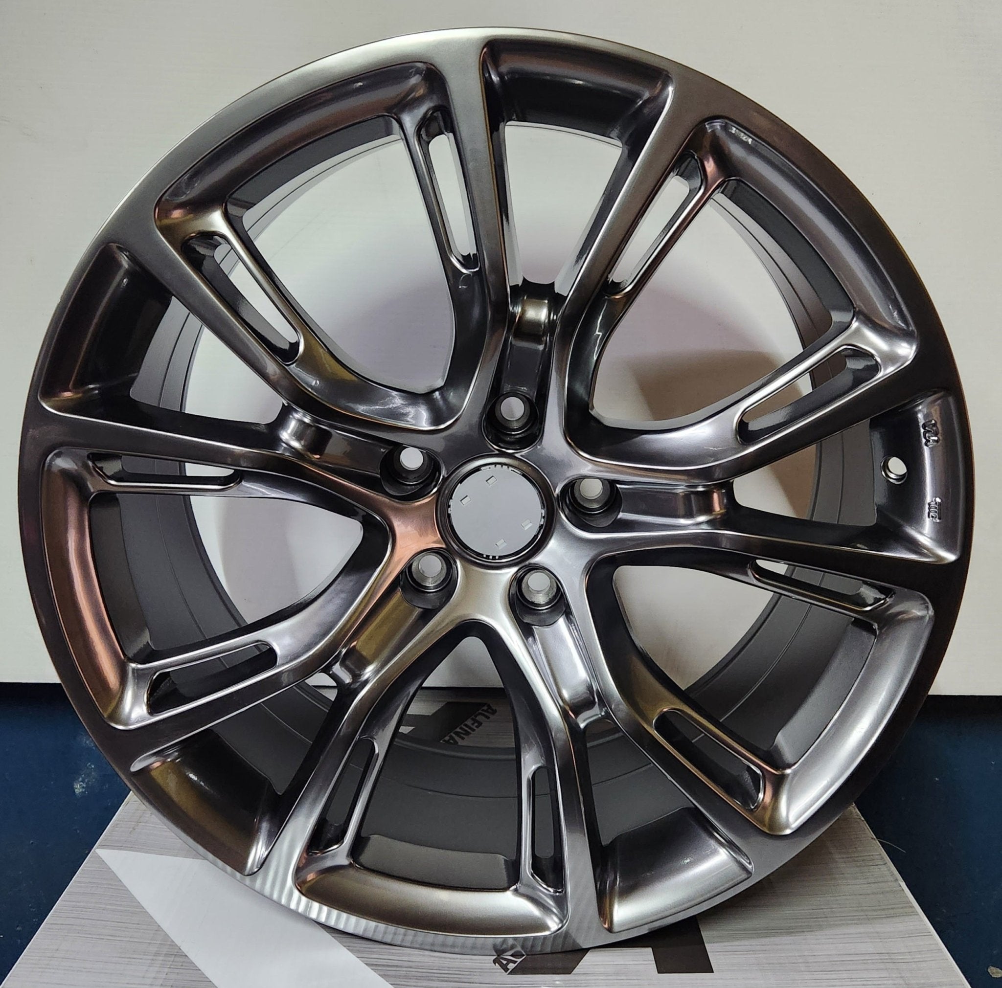 Jeep- 280 -137HB WHEELS 20X9 5X127 HYPER BLACK