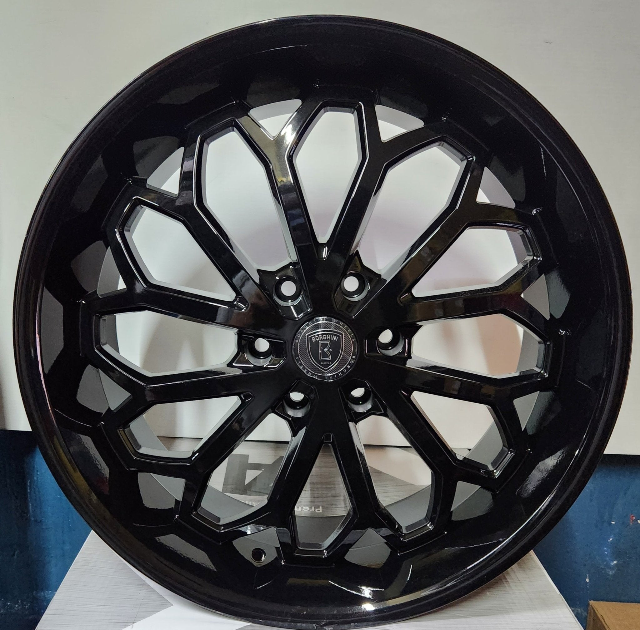 BORGHINI WHEELS B68 22X9.5 6X139.7 BLACK